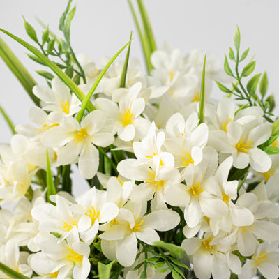 17" Wildflowers & Leaves Bush: Cream (12 Stem)