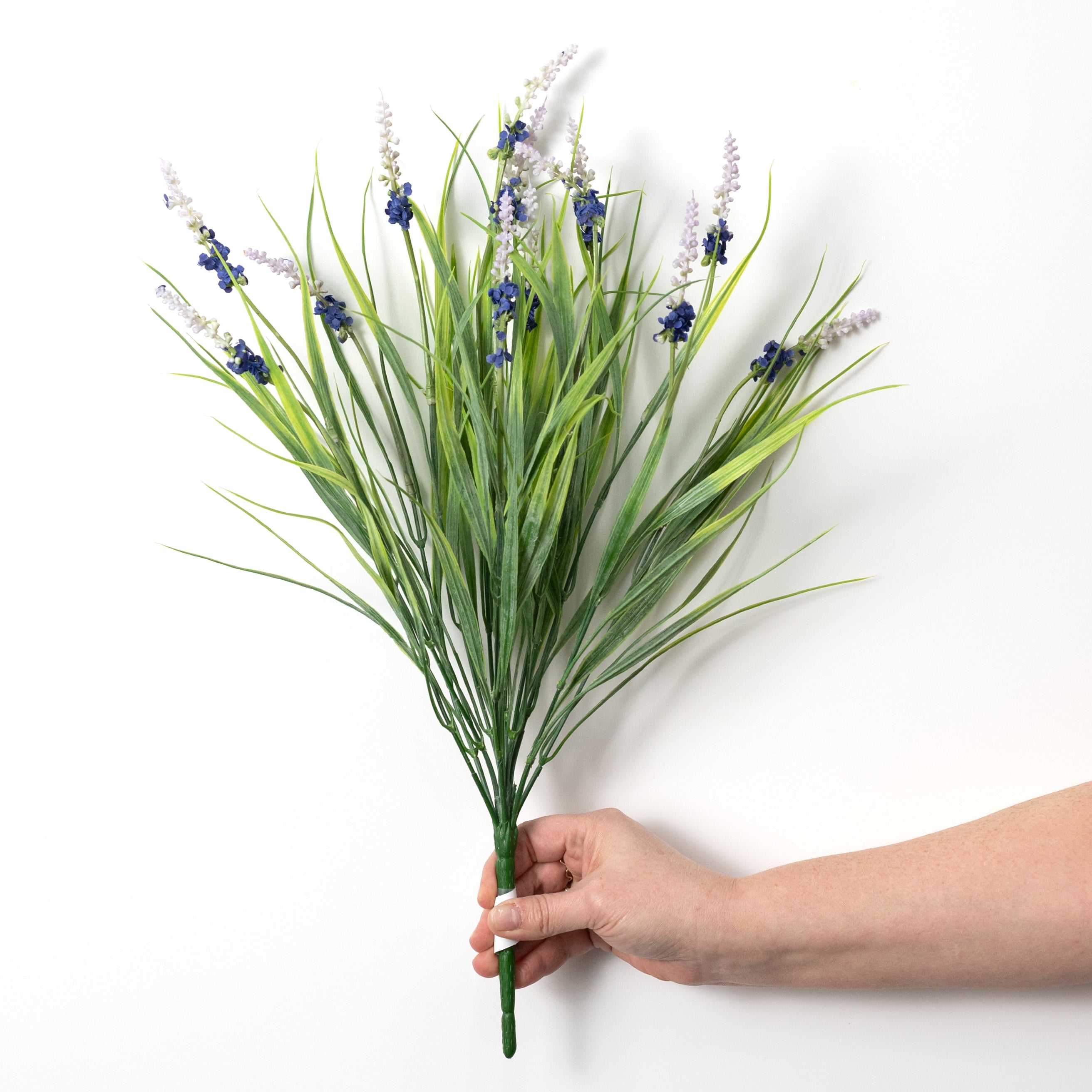 20" Lavender Bush: Blue (14 Stem)