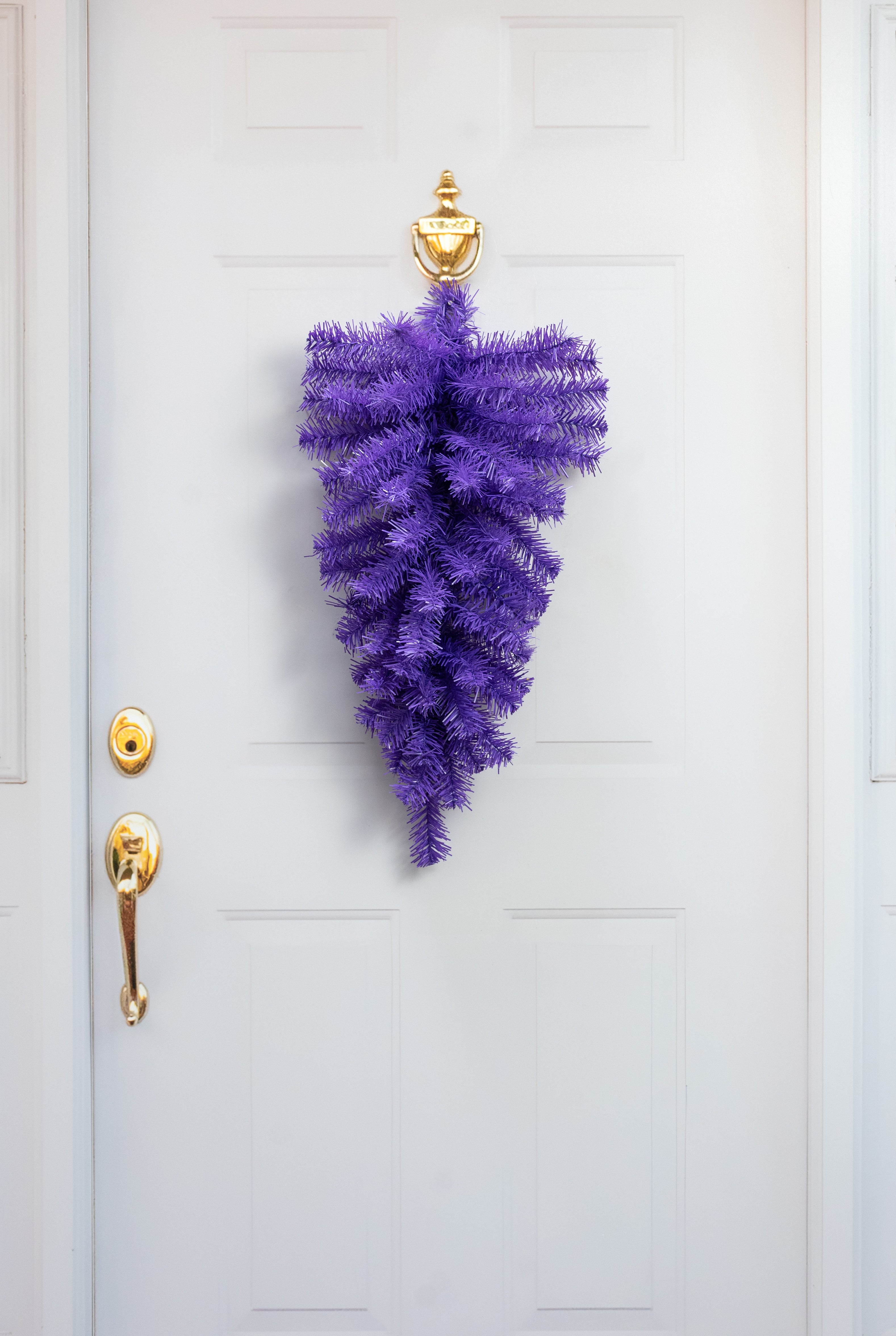 24" Pine Teardrop Swag: Purple (55 Tips)