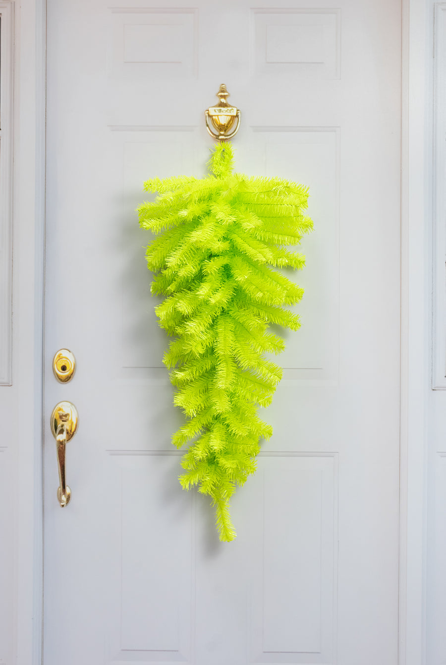 36" Pine Teardrop Swag: Lime Green (90 Tips)