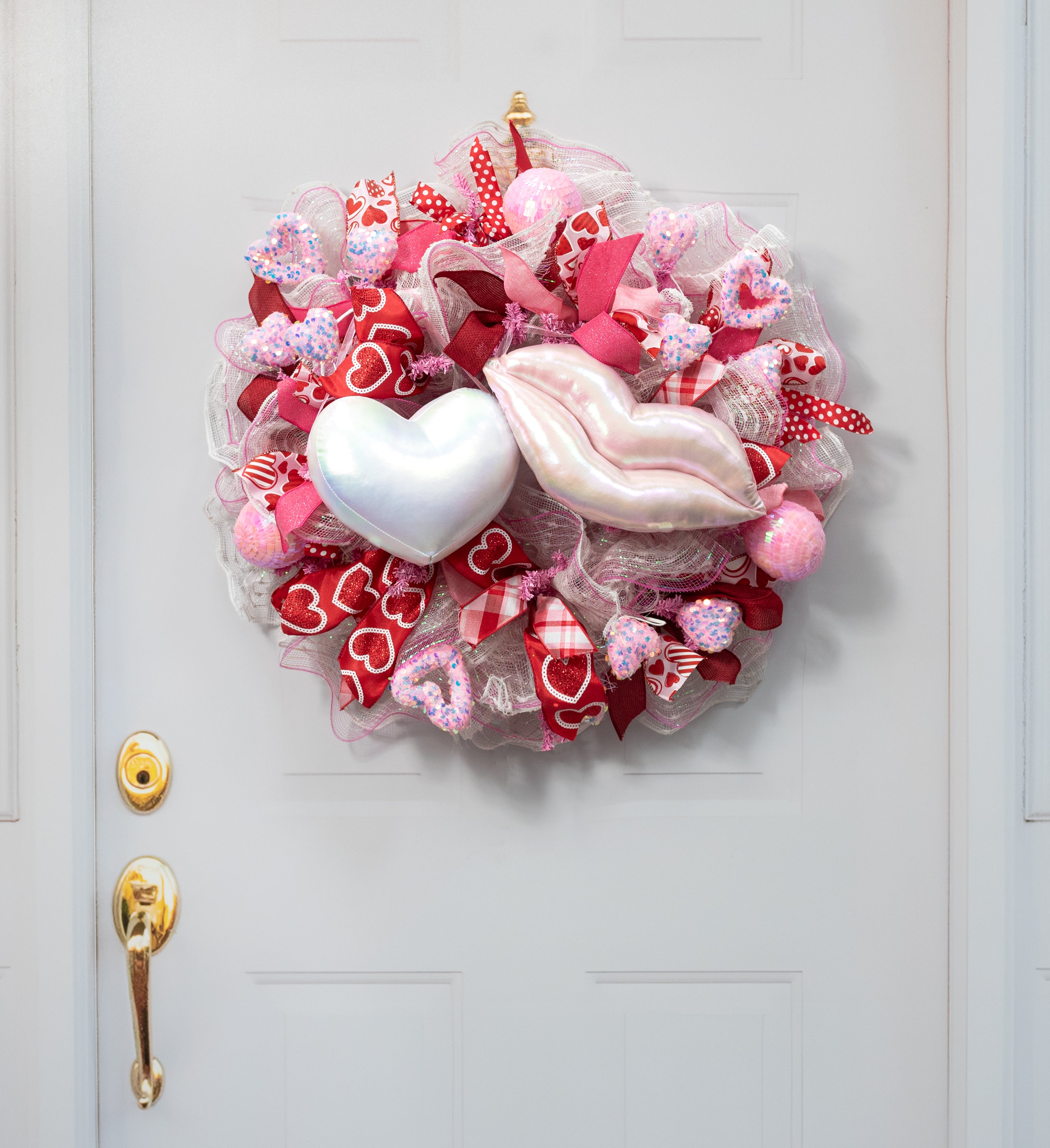 12" Iridescent Lips Ornament: Pink