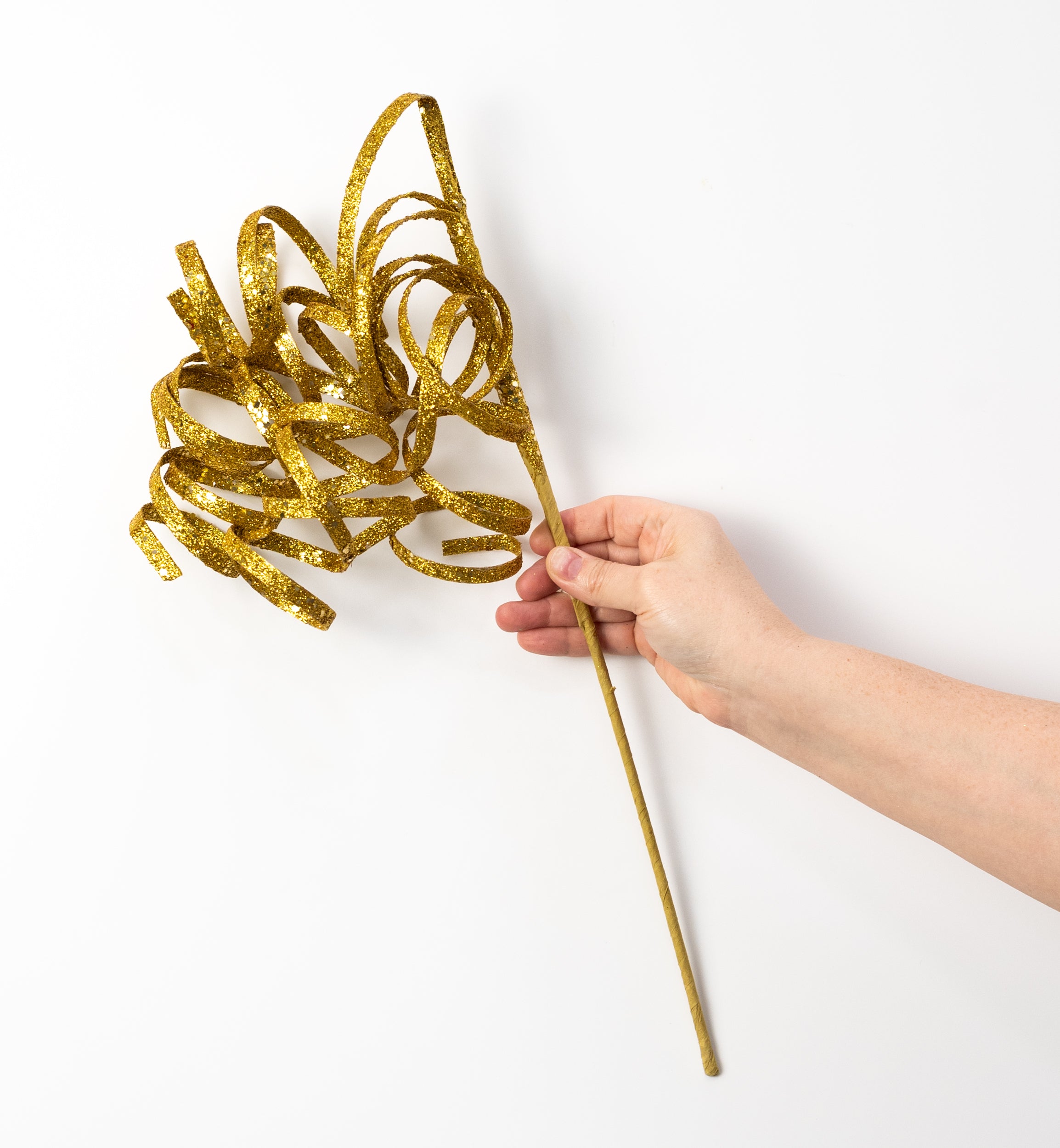 31" Curly Glitter Ribbon Spray: Gold