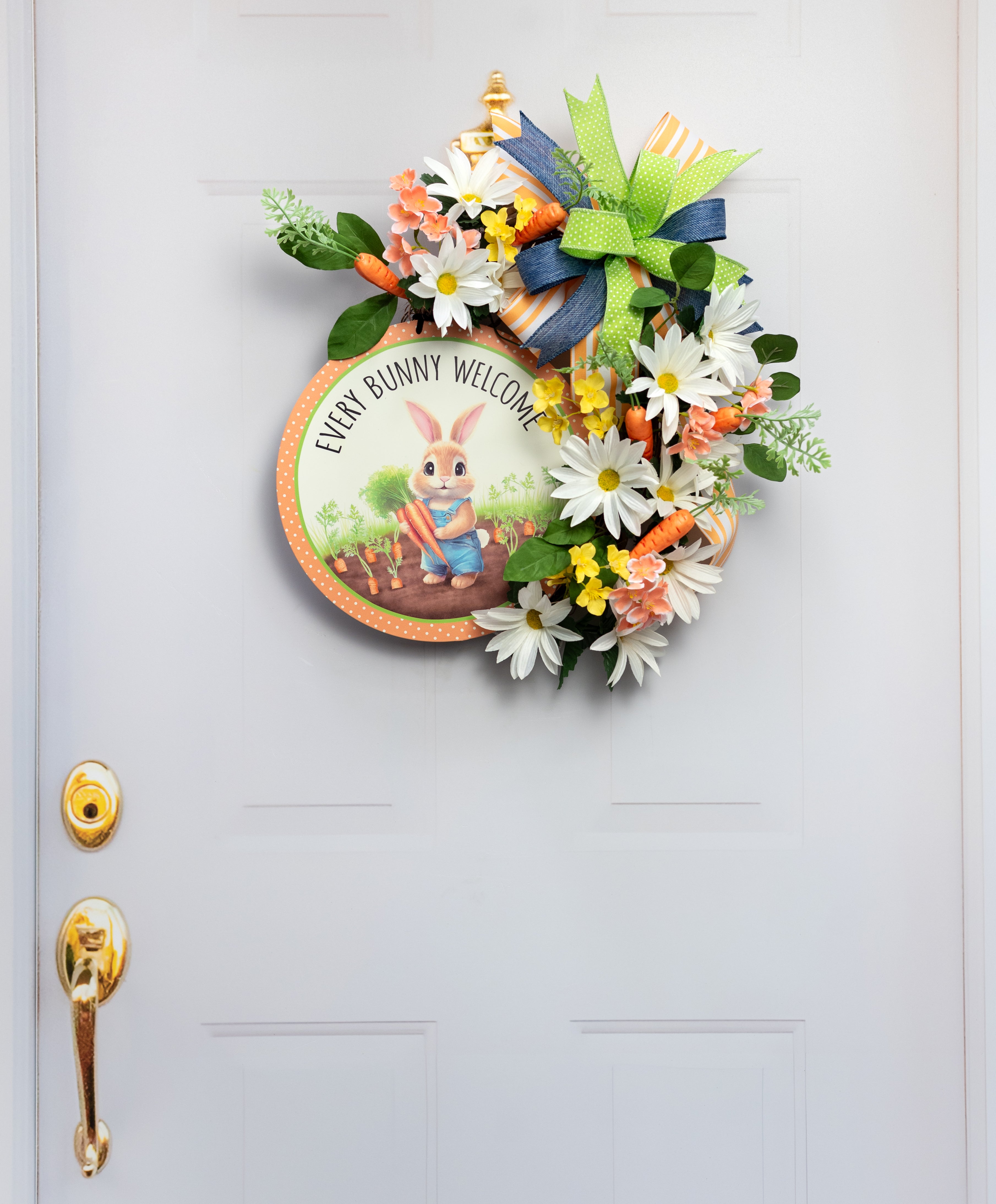 12" Round Metal Sign: Every Bunny Welcome