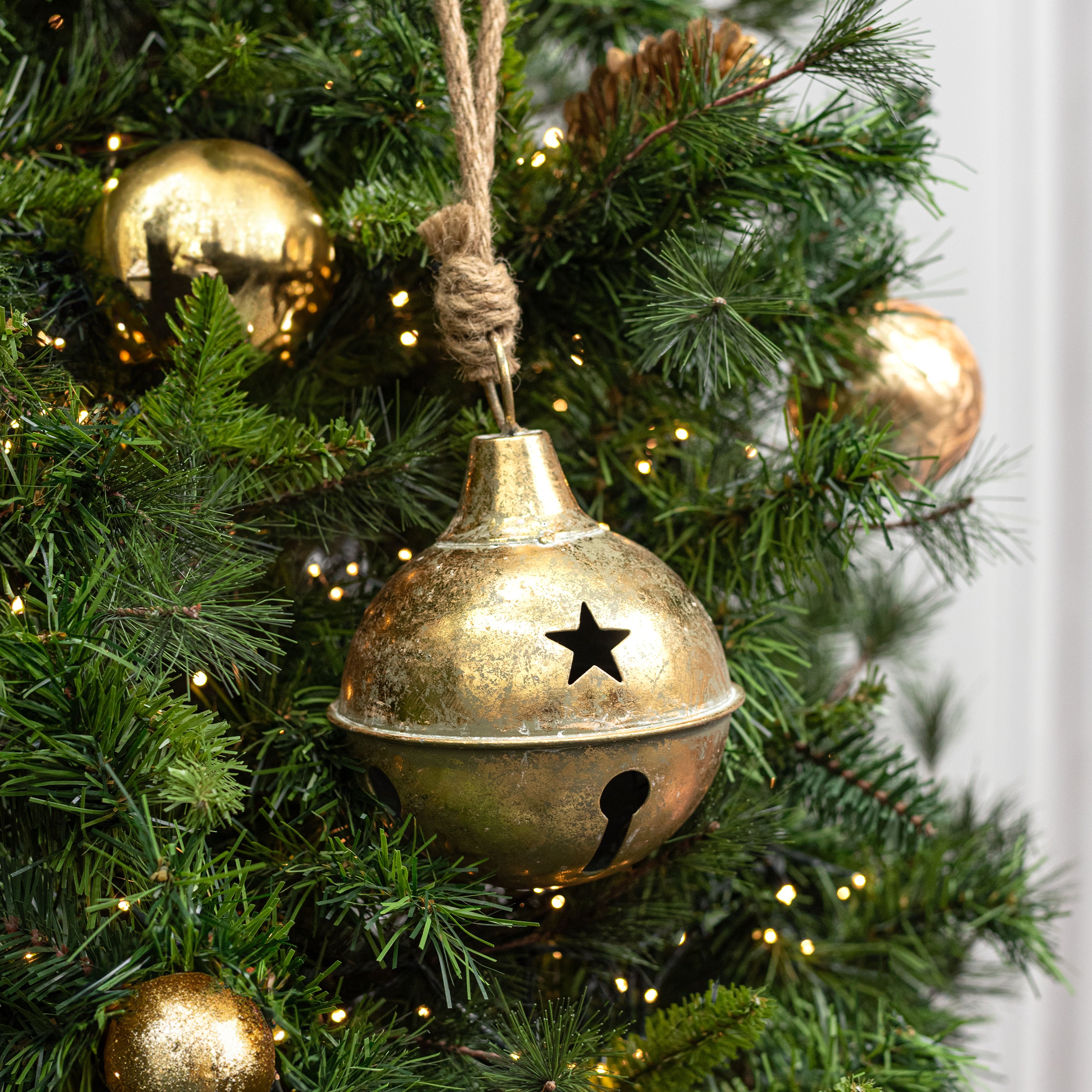 5.5" x 8" Vintage Jingle Bell Ornament: Antique Gold