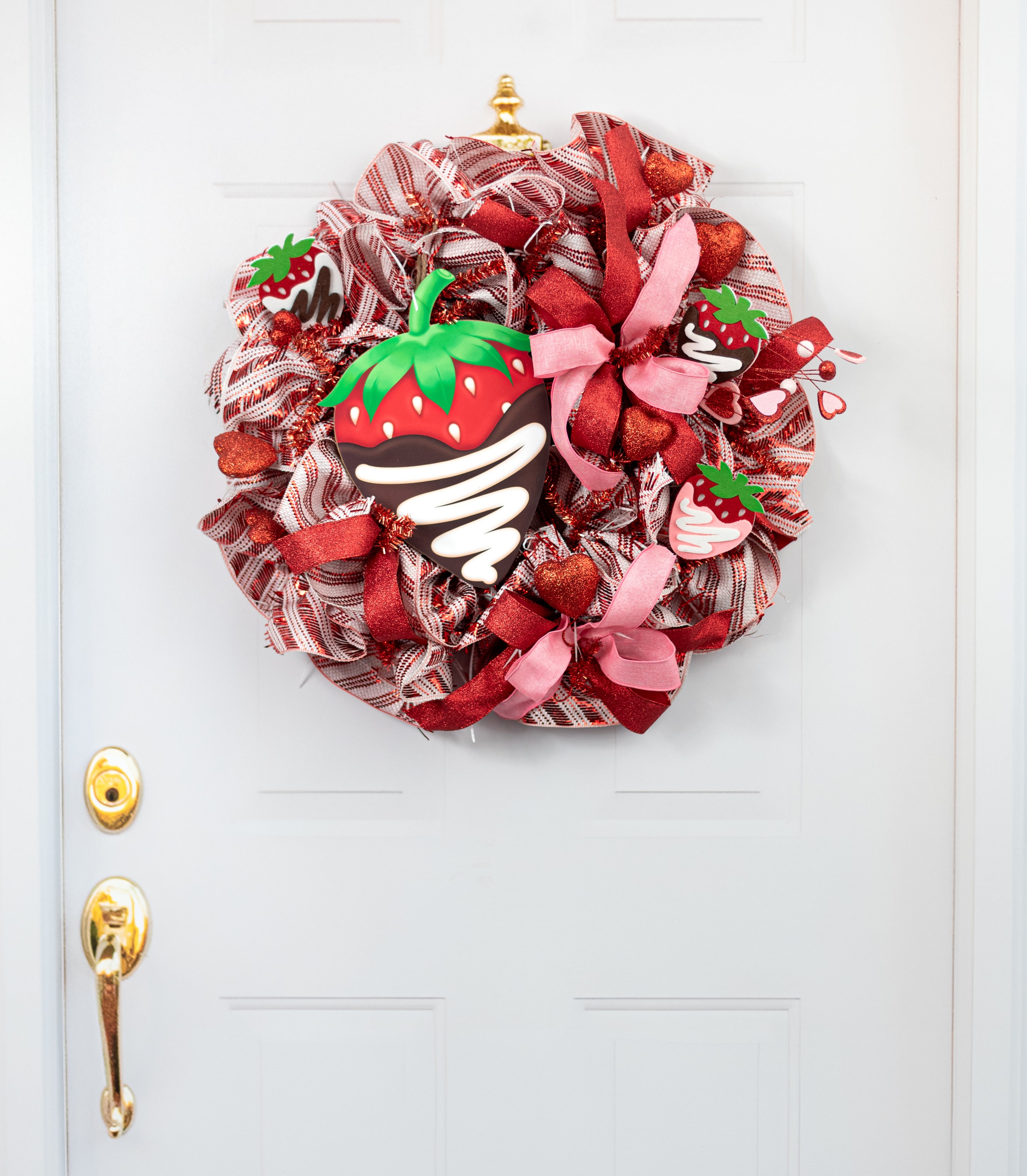 12" Wooden Sign: Chocolate Covered Strawberry