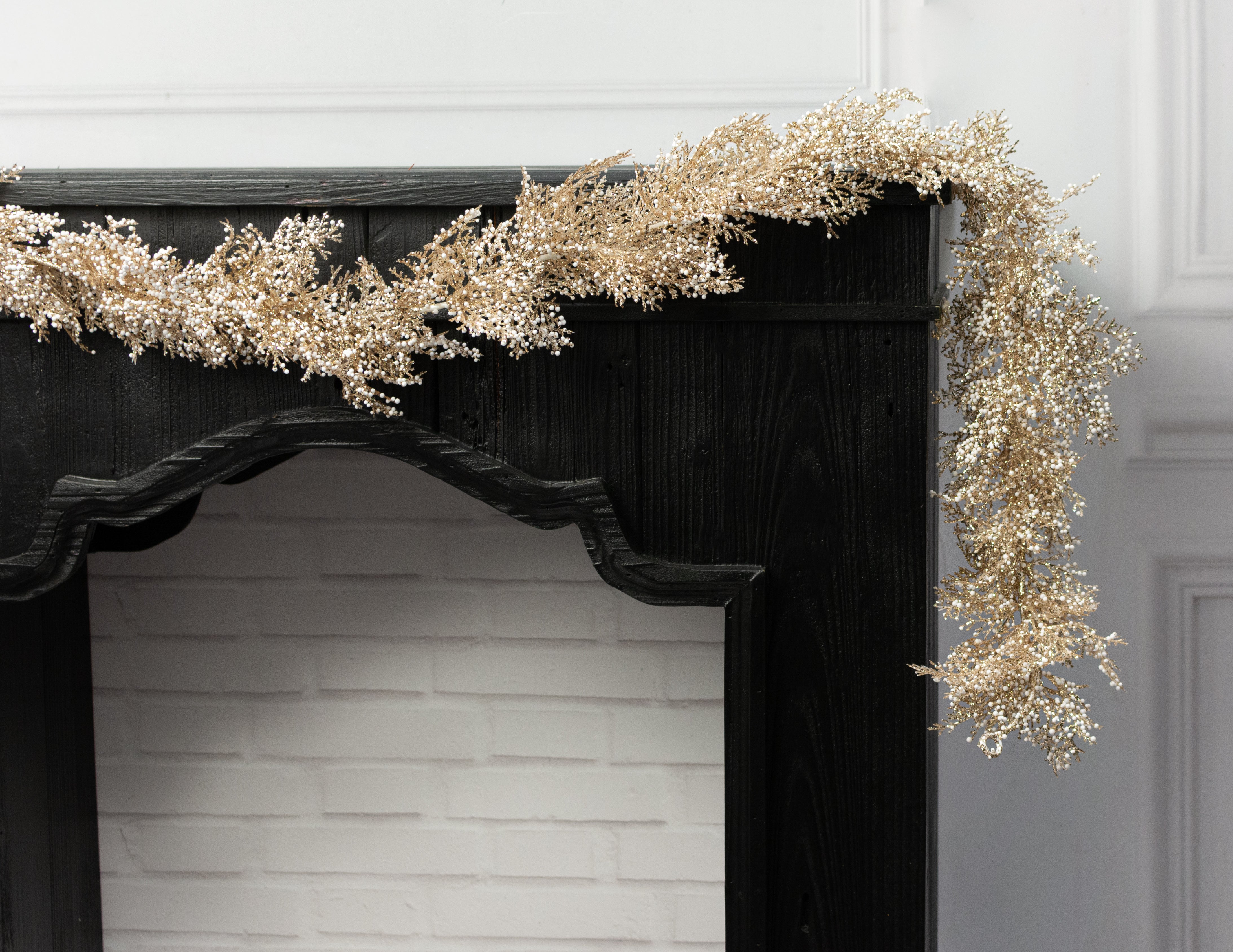 72" Glitter & Snow Cedar Arborvitae Garland: Champagne Gold