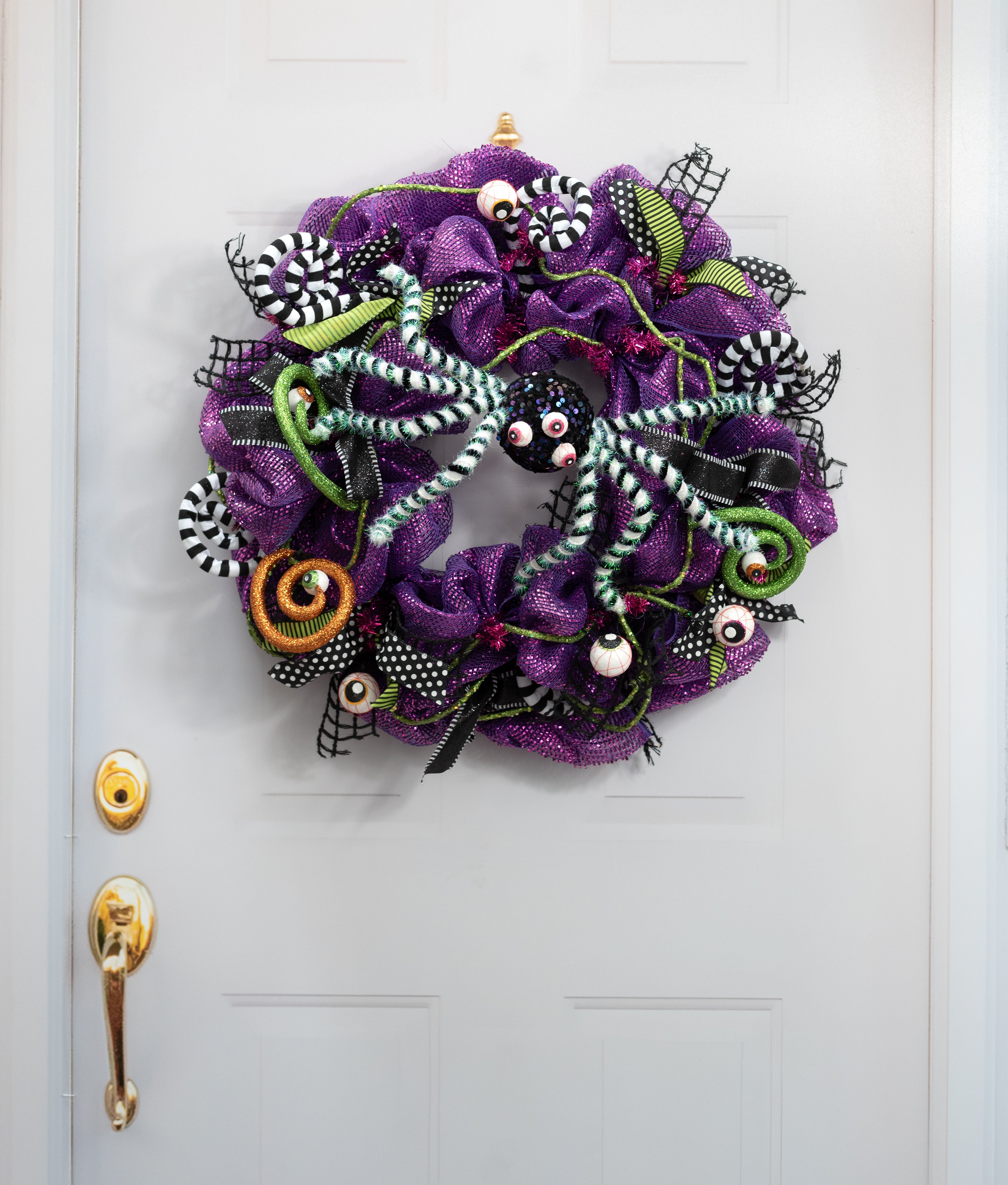 17" Iridescent Sequin Monster Eyes Spider Decor