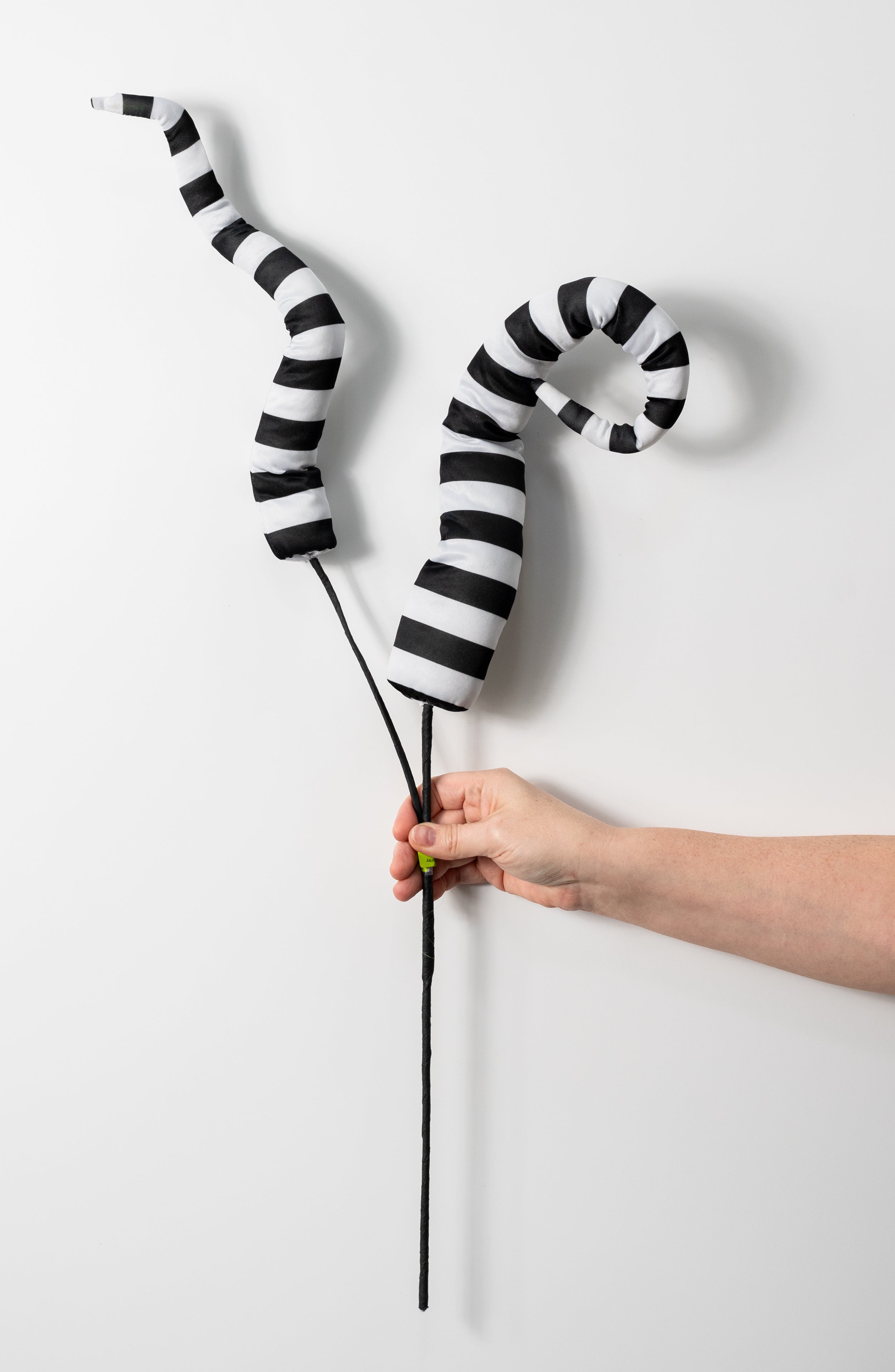 34" Stripe Fabric Horn Spray: Black & White