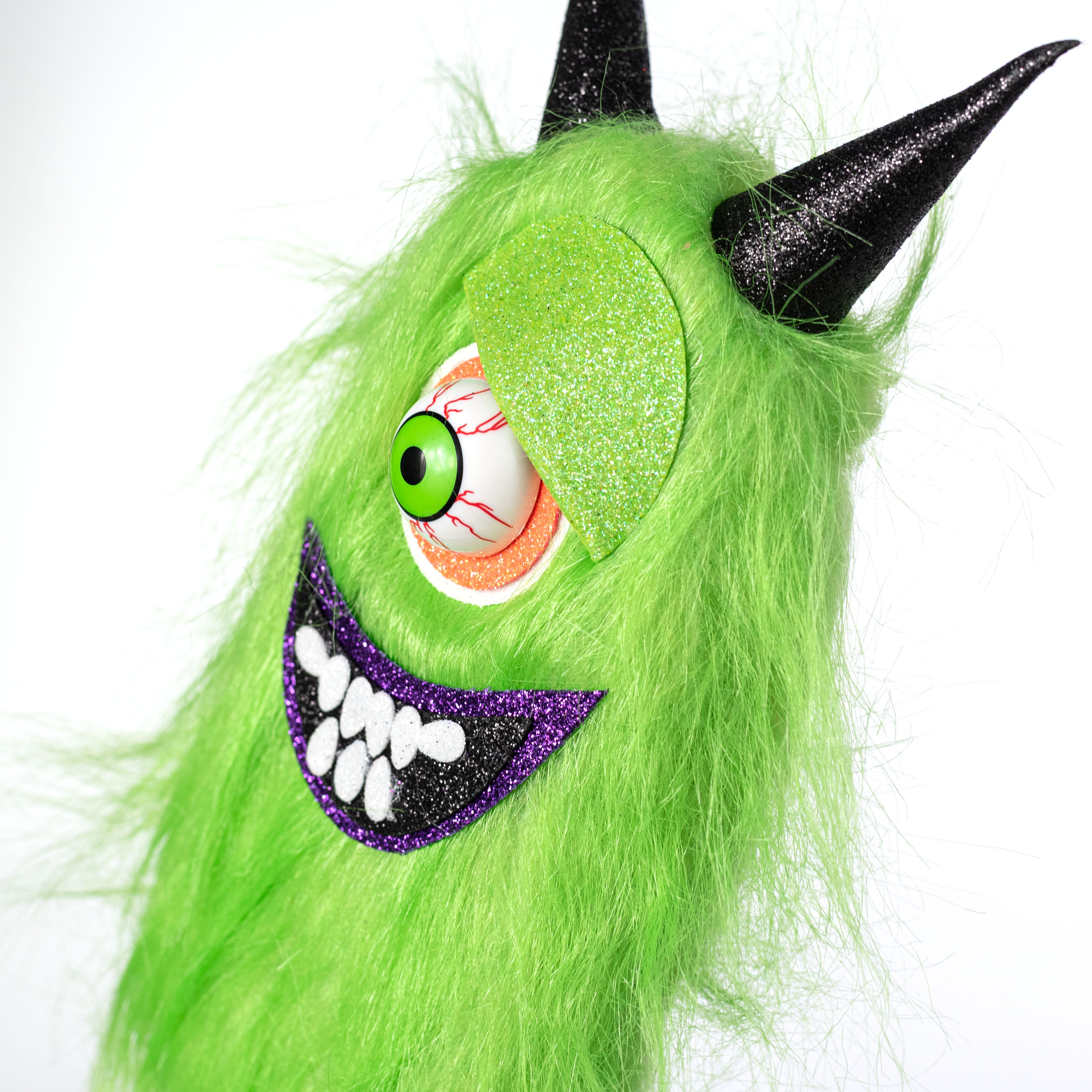 24" Furry Monster Eyeball Spray: Green