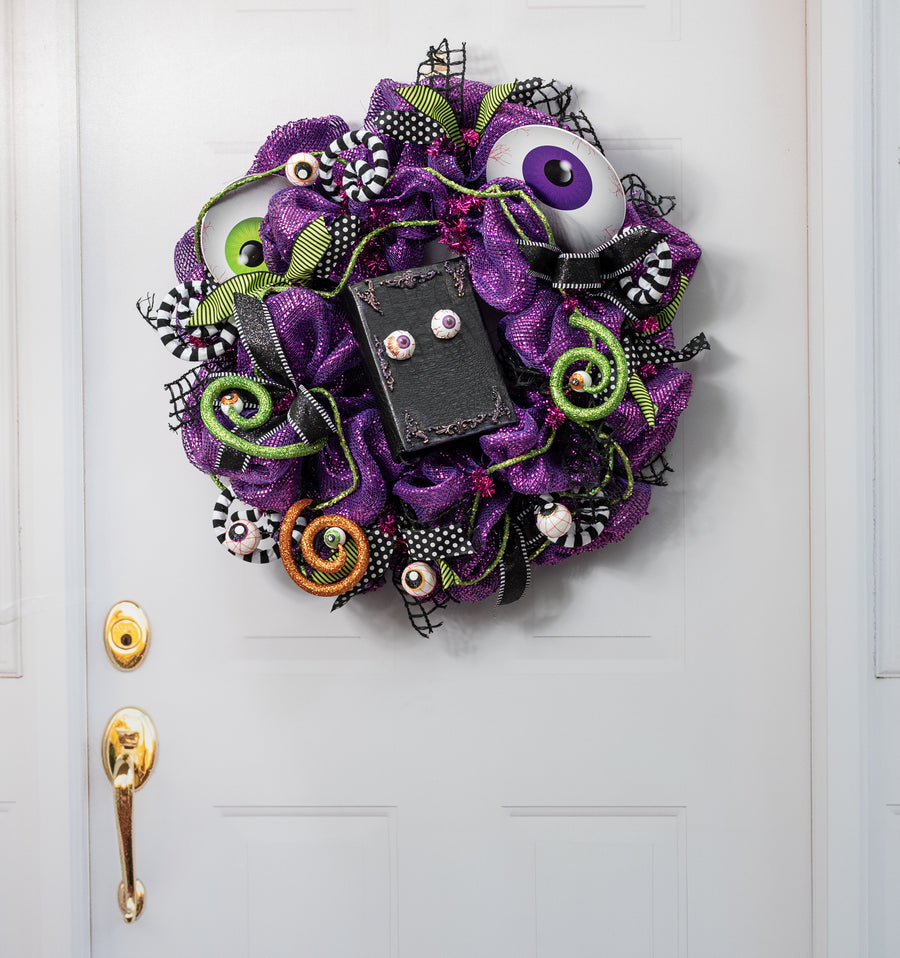 8.25" Spell Book with Eyeballs (Lights Require USB Power)