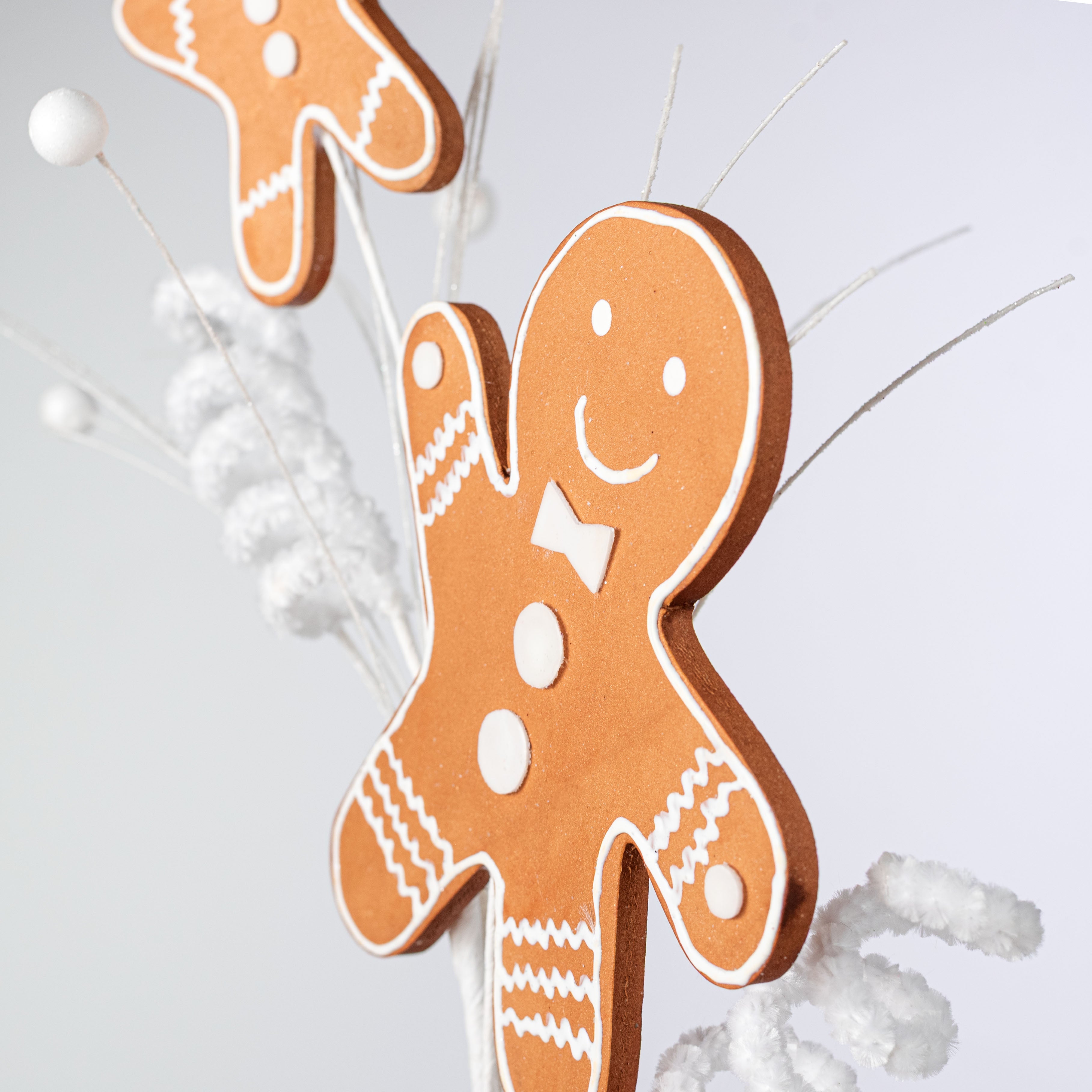24" Gingerbread Cookie Man & Snow Spray