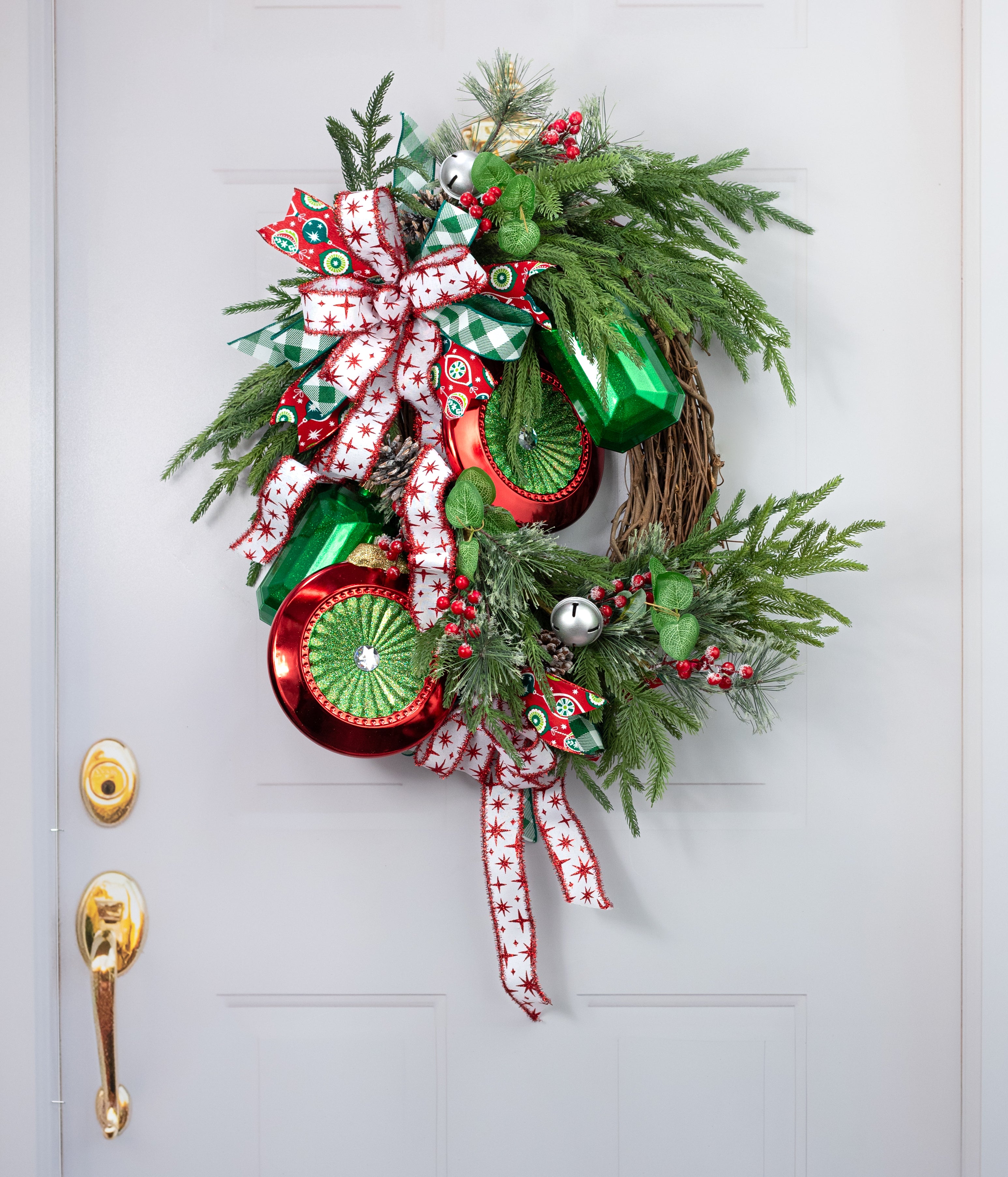 8" Glittered Disc Flat Ornament: Red & Green