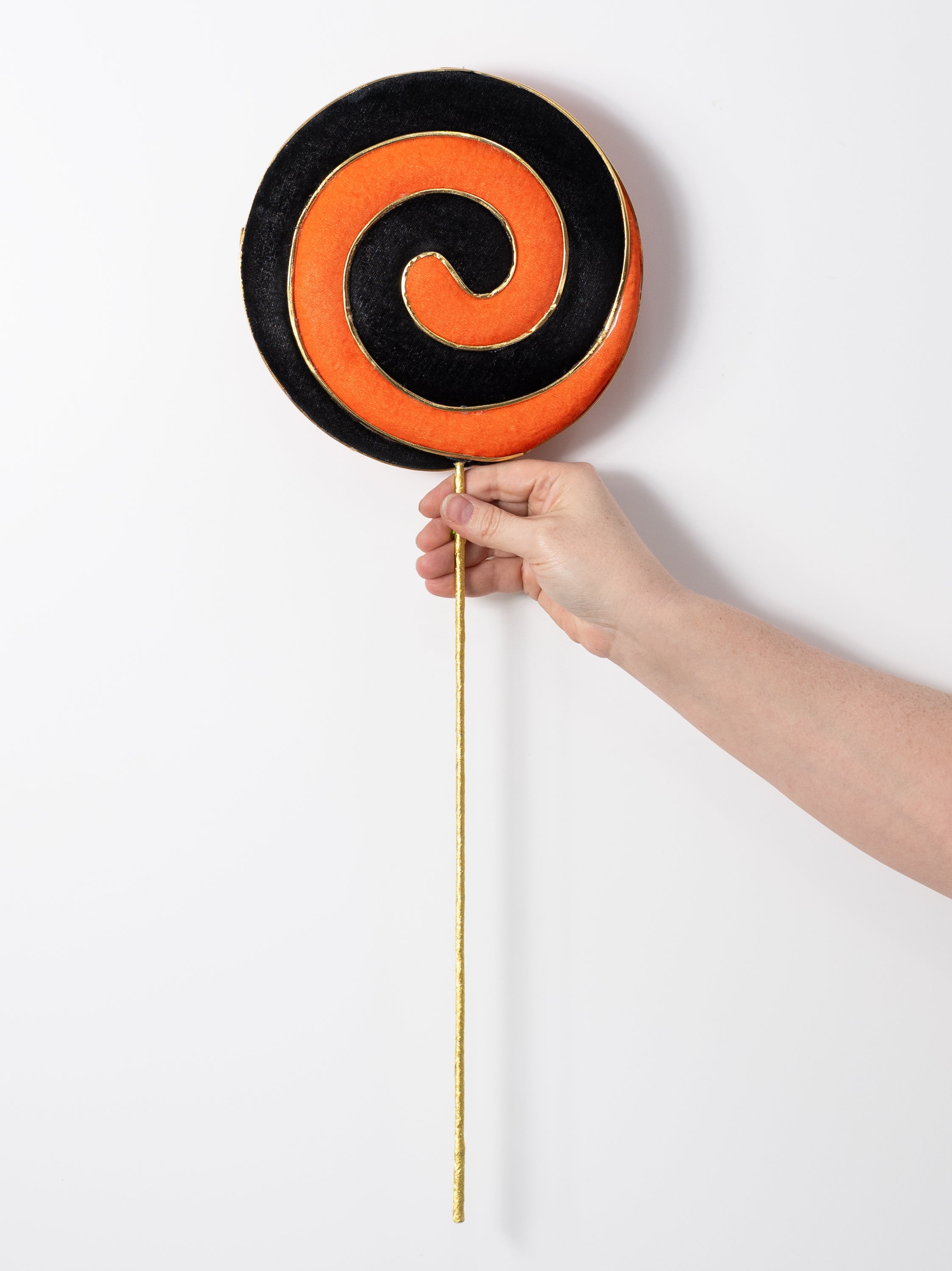 8" x 23" Gold Swirl Lollipop Spray: Orange & Black