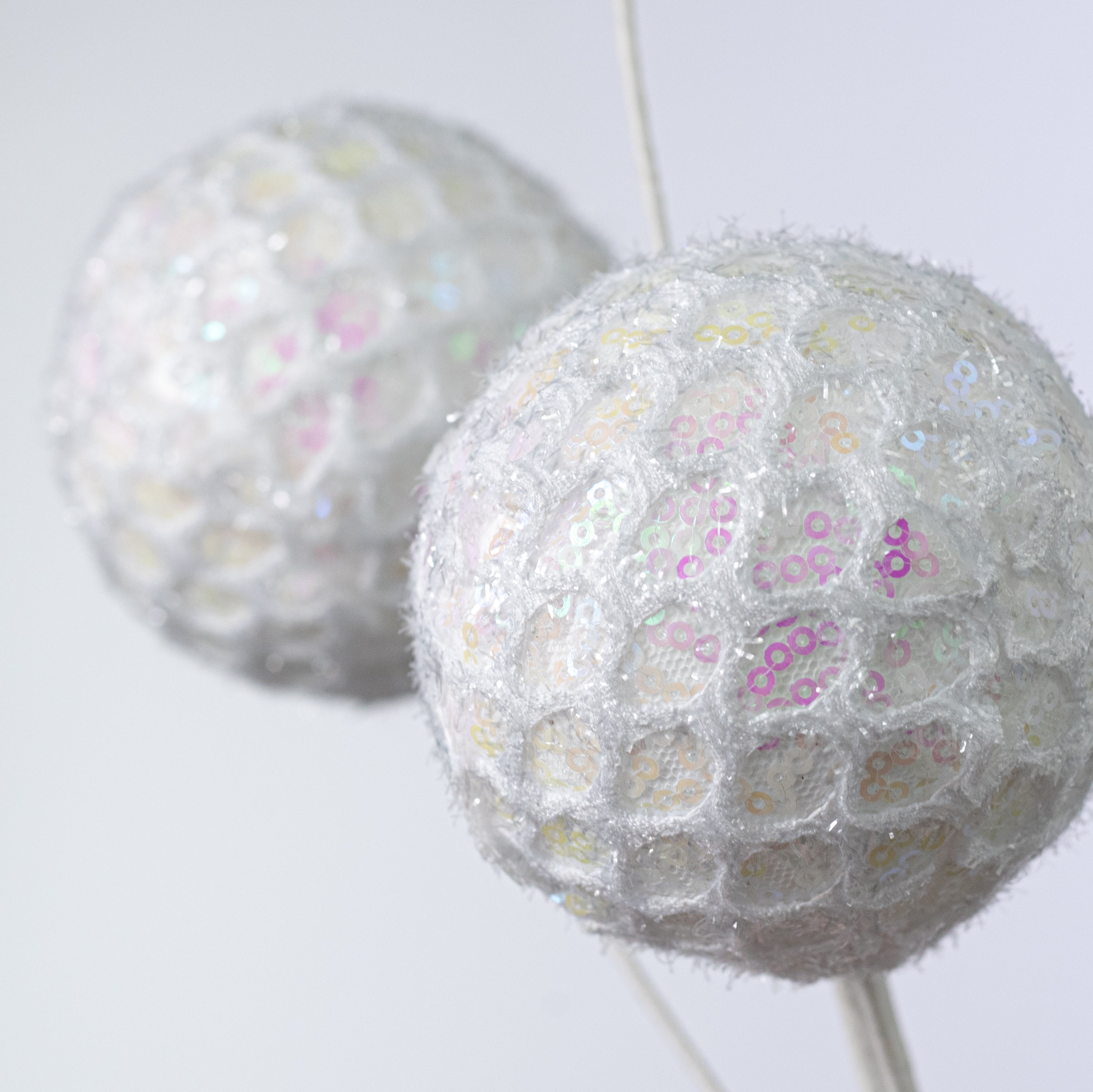25" Mesh Iridescent Sequin Ball Spray: White