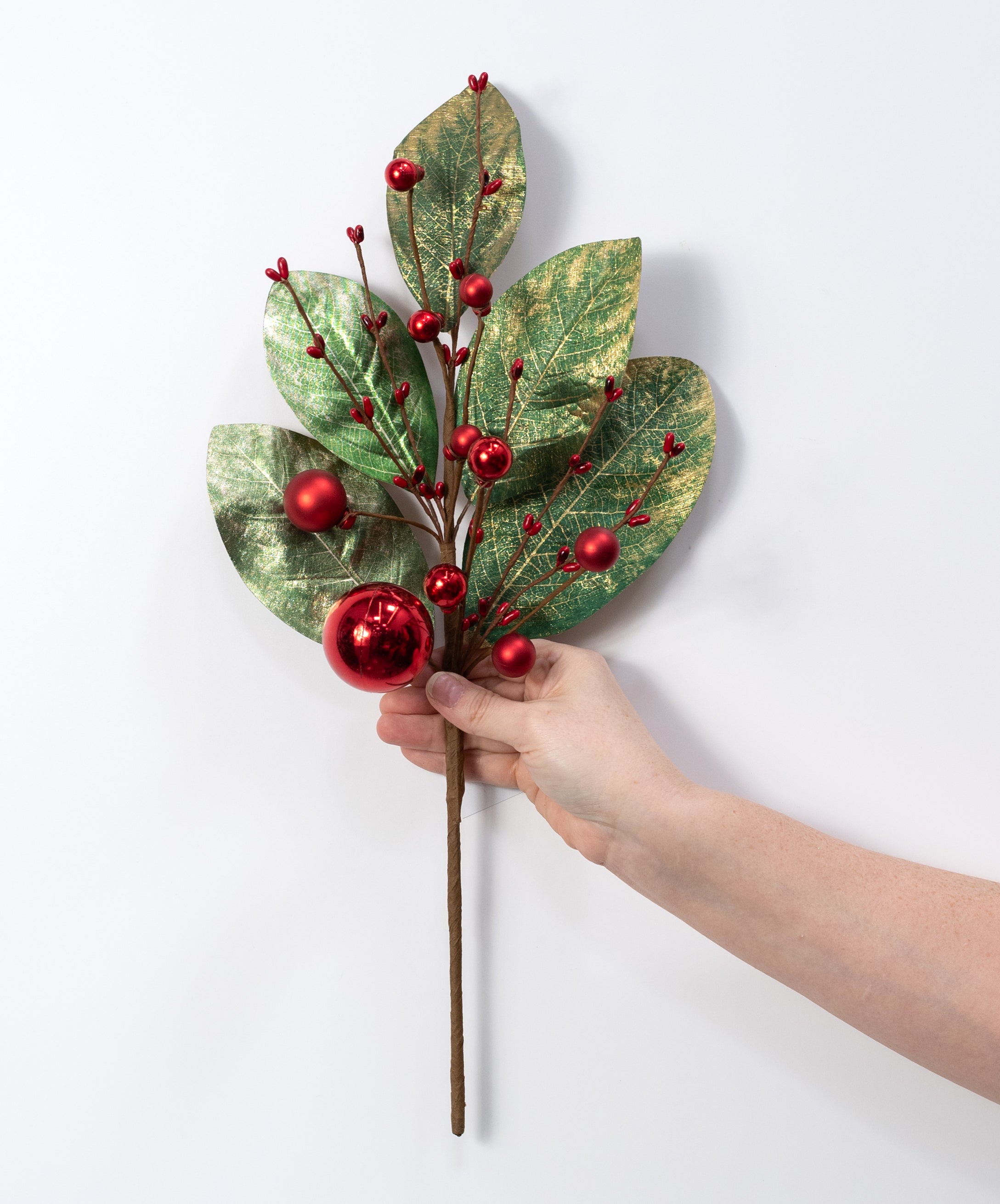 18" Metallic Magnolia Leaves & Balls Spray