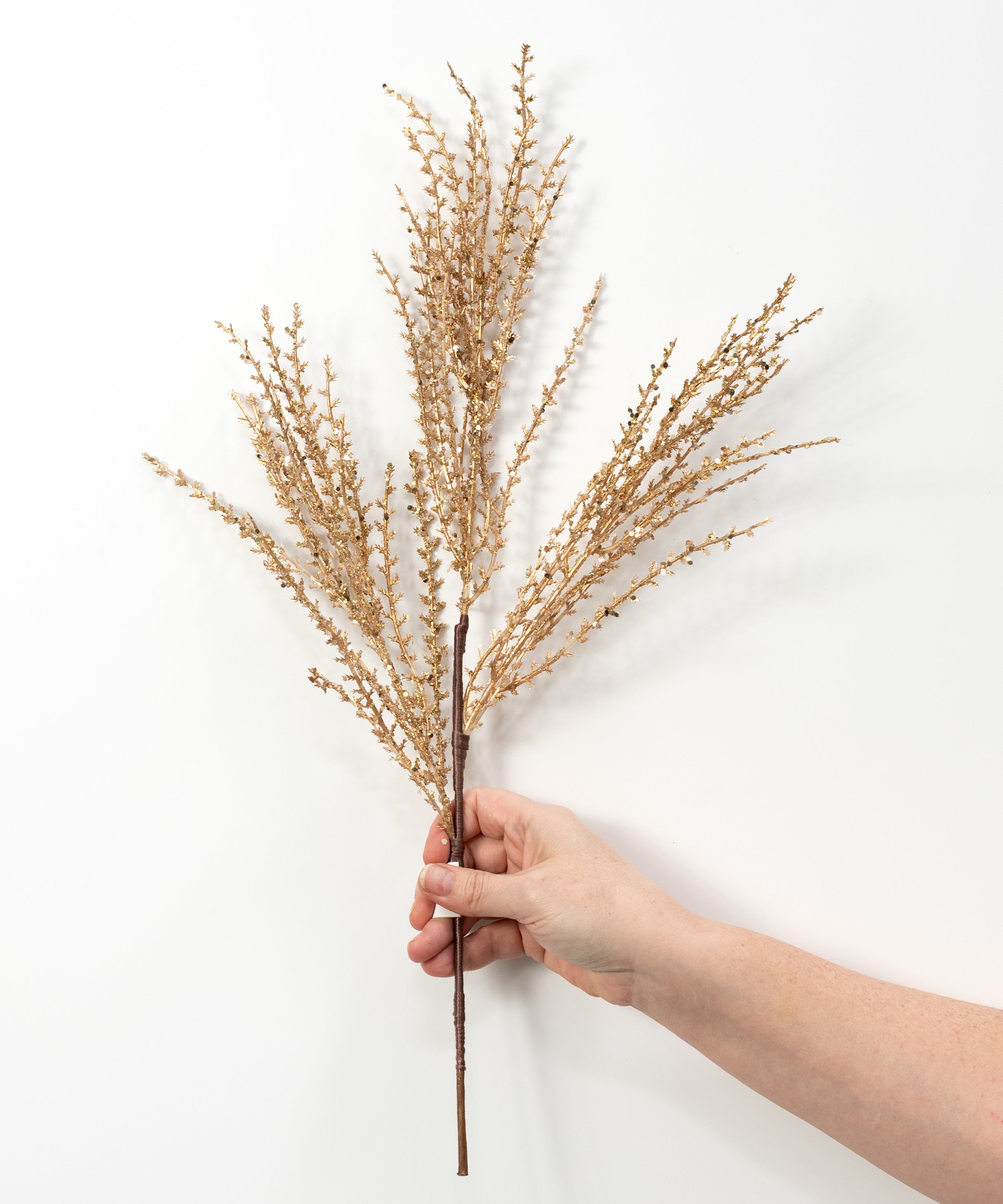 20" Deluxe Iced Glitter Grass Spray: Gold