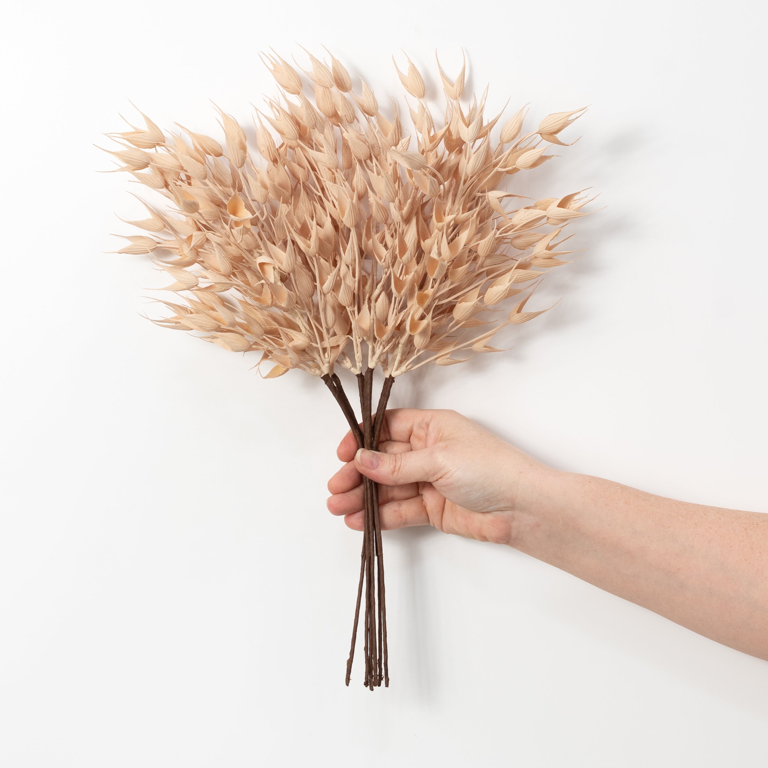 16" Plastic Bearded Wheat Grass Bundle: Tan
