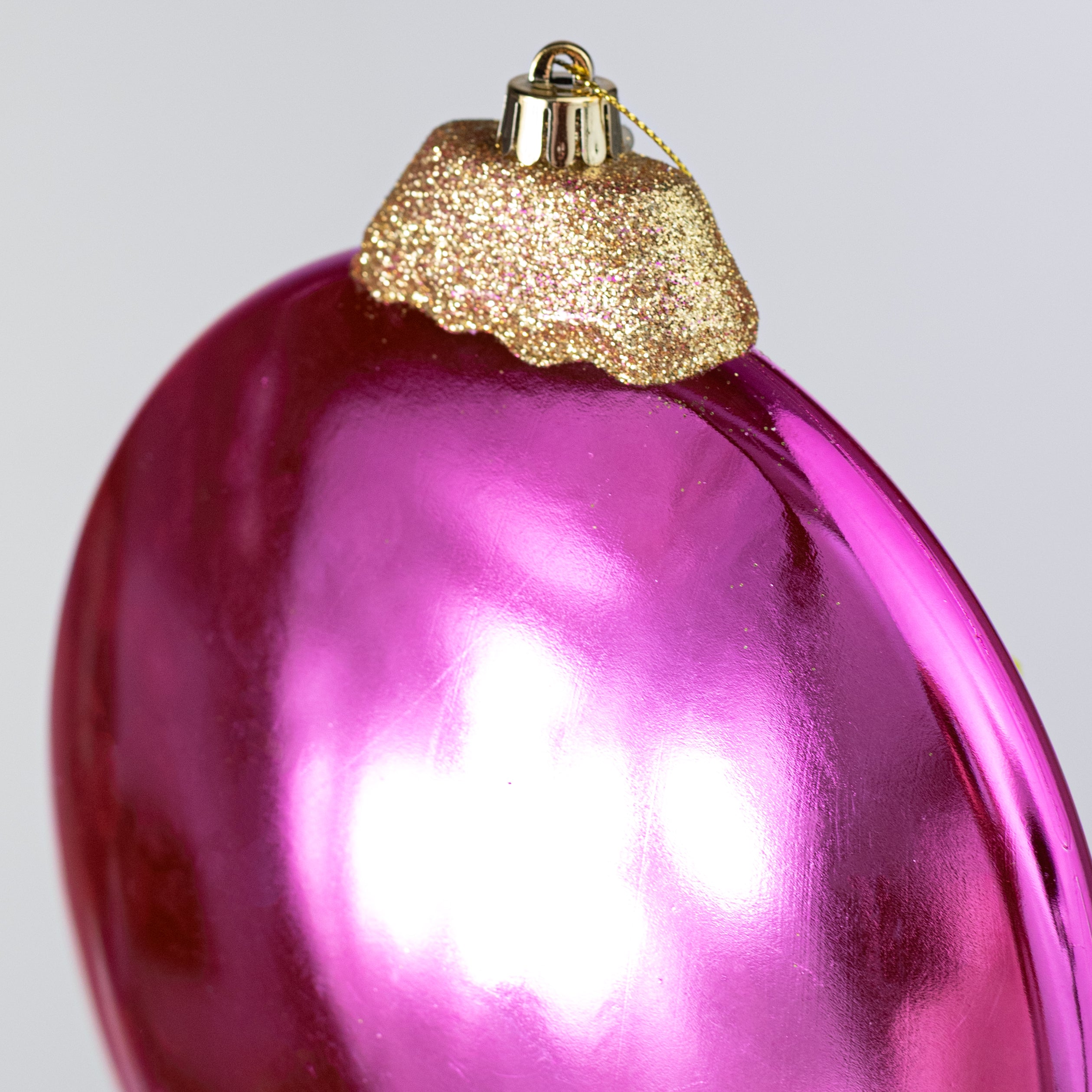 8" Glittered Disc Flat Ornament: Fuchsia Pink & Mint Blue