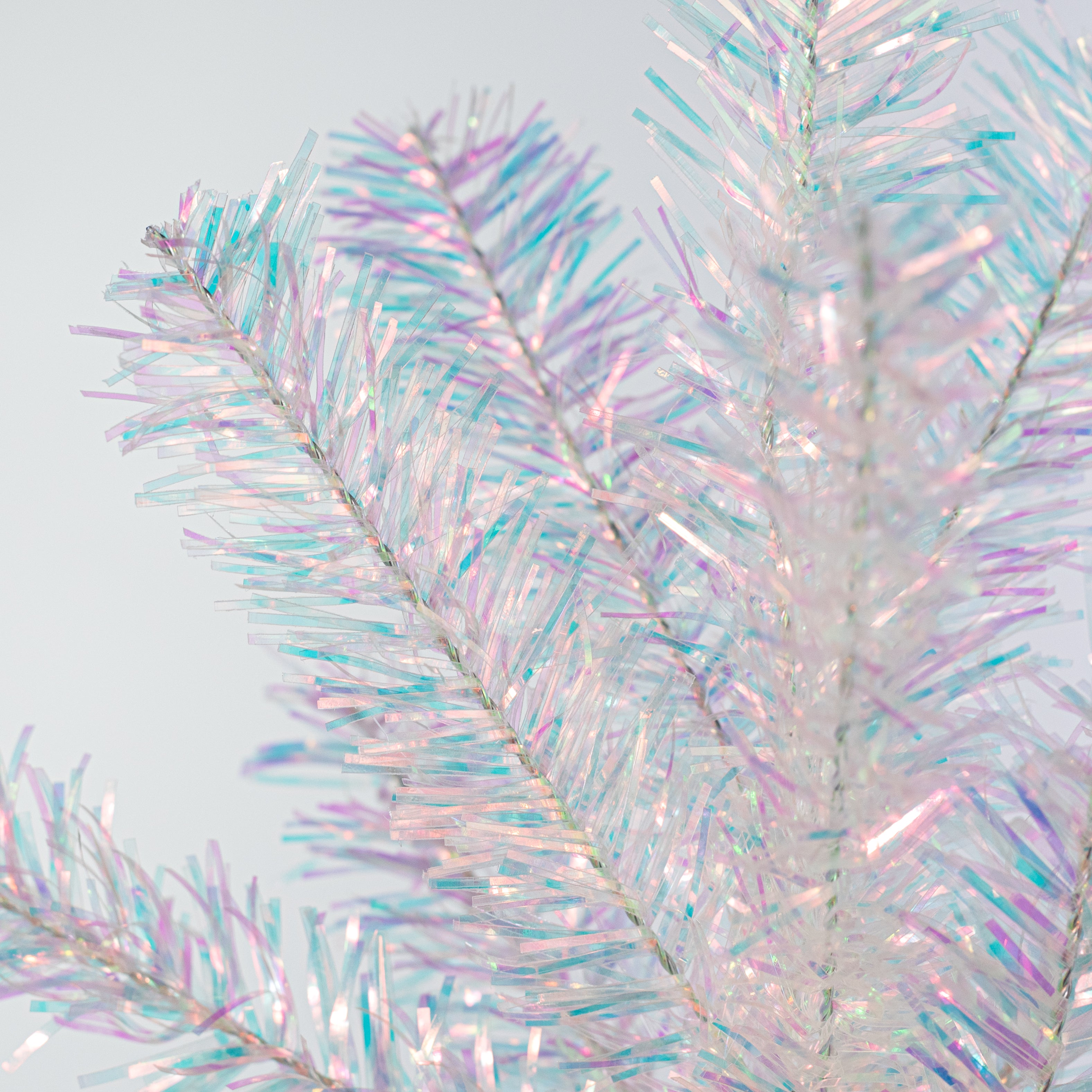 18" Pine Pick: Iridescent Clear (11 Tips)