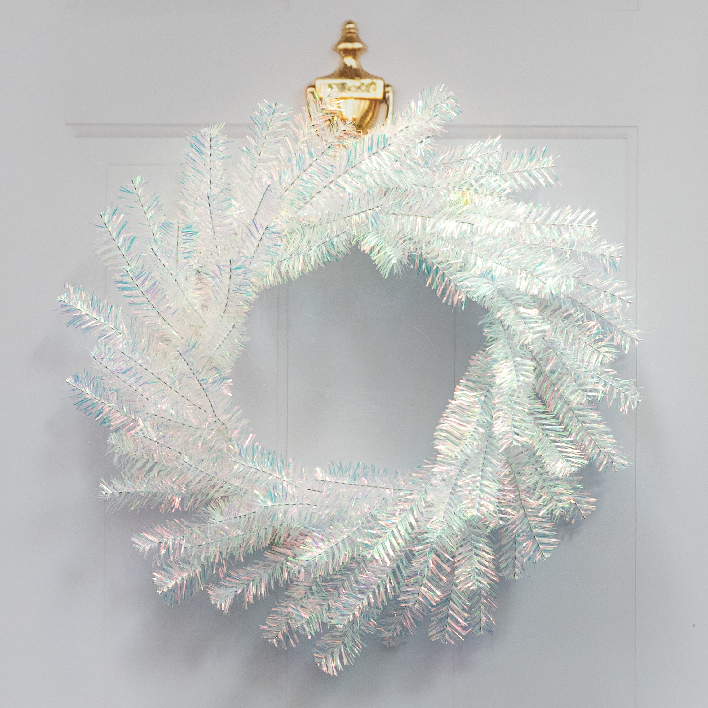 24" Pine Wreath: Iridescent Clear (96 Tips)