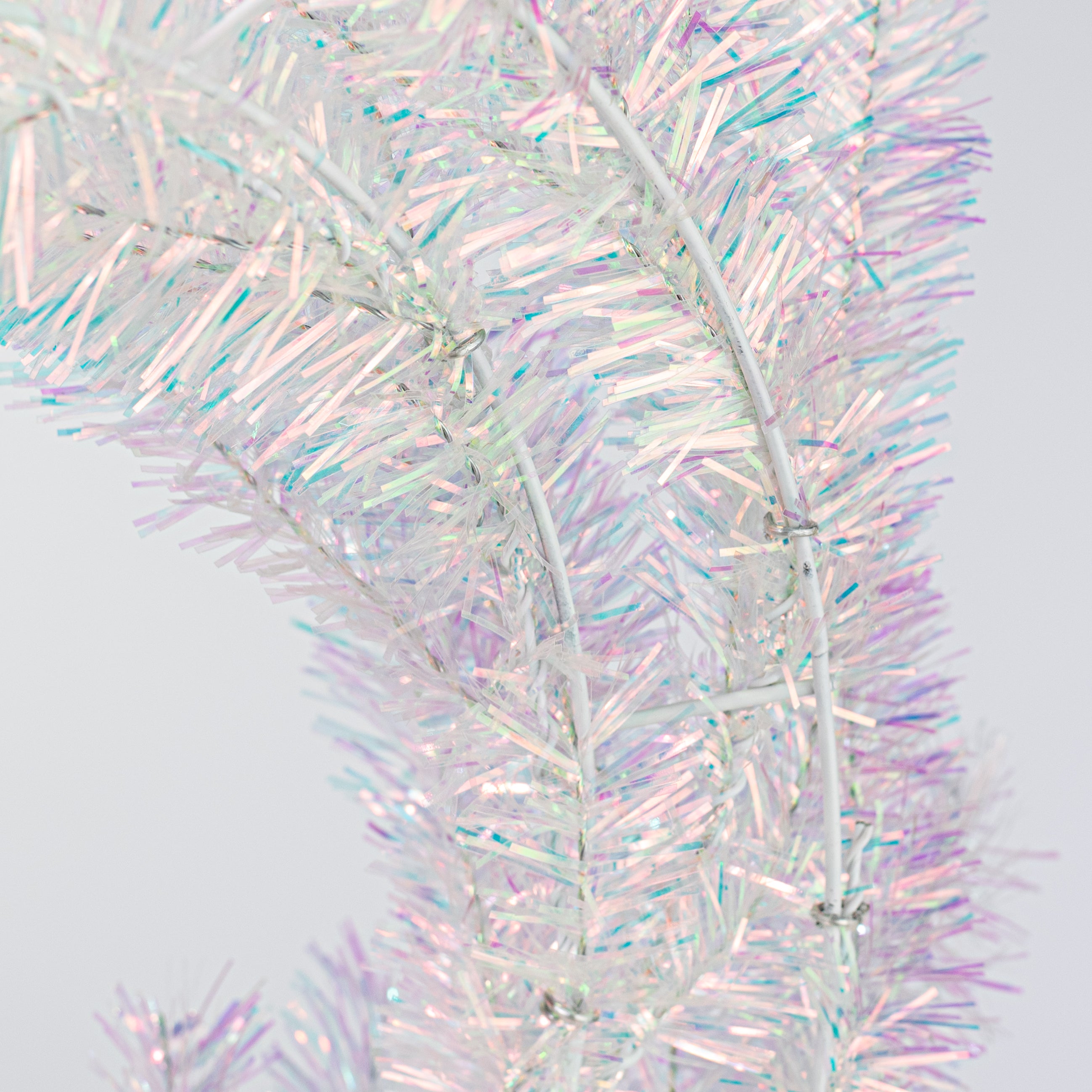 24" Pine Wreath: Iridescent Clear (96 Tips)