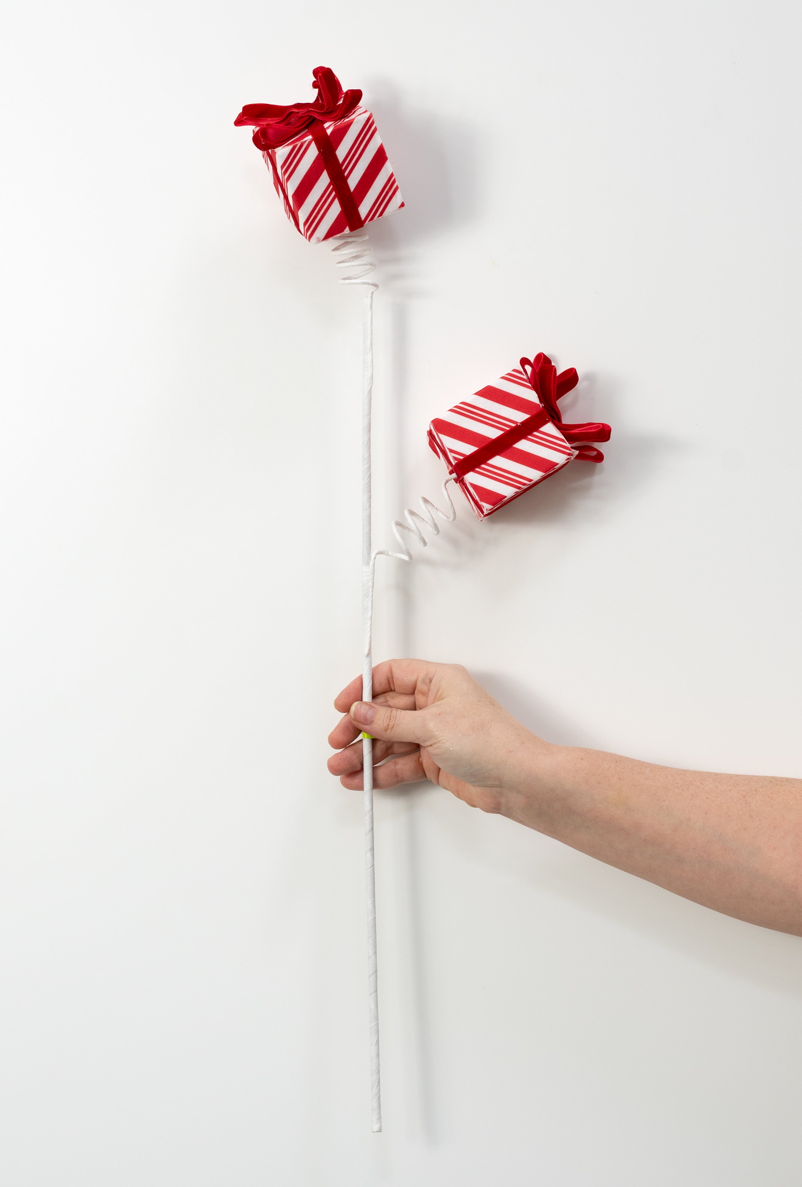 26" Stripe Gift Box Spray: Red & White Peppermint