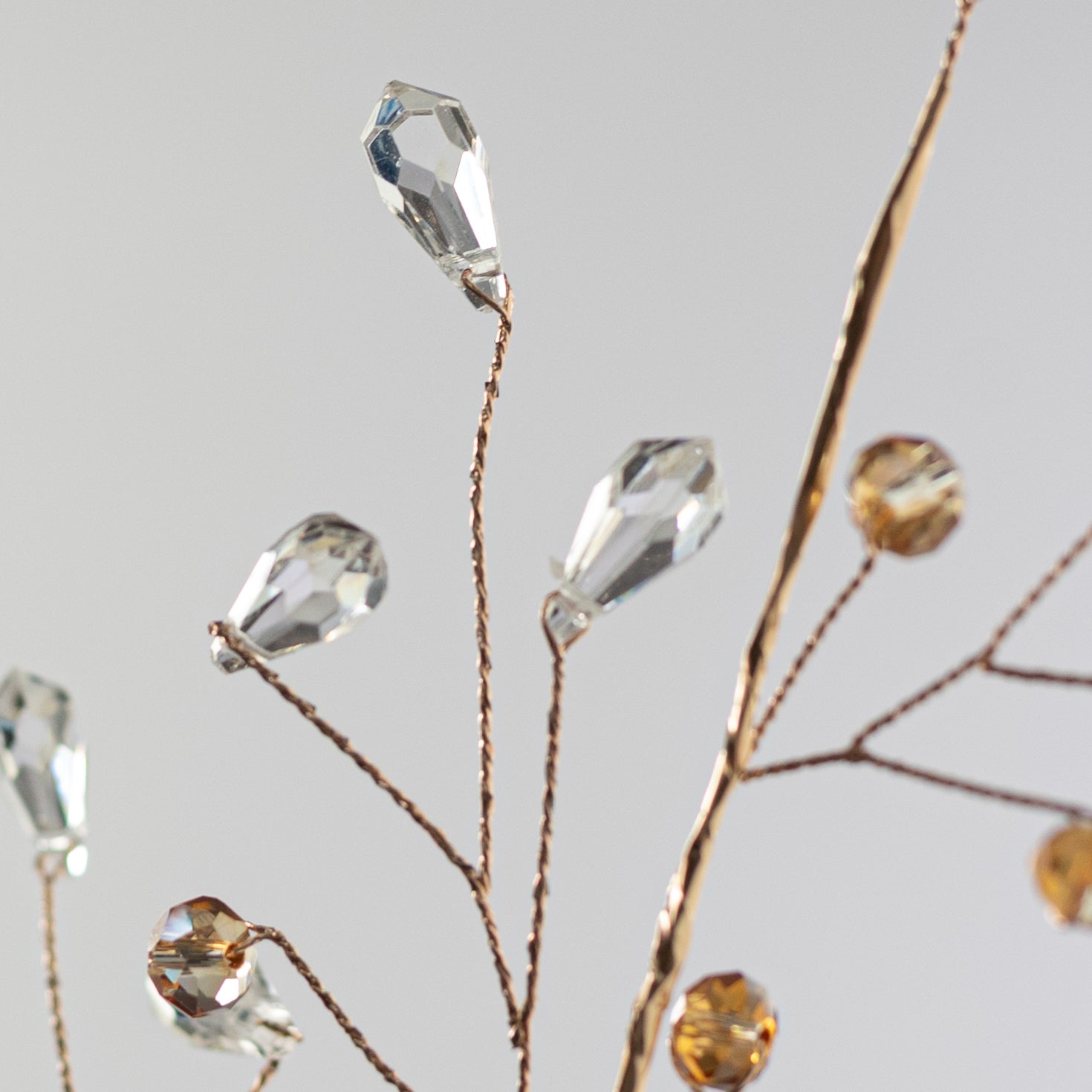 27" Crystal Acrylic Jewel Spray: Clear & Gold