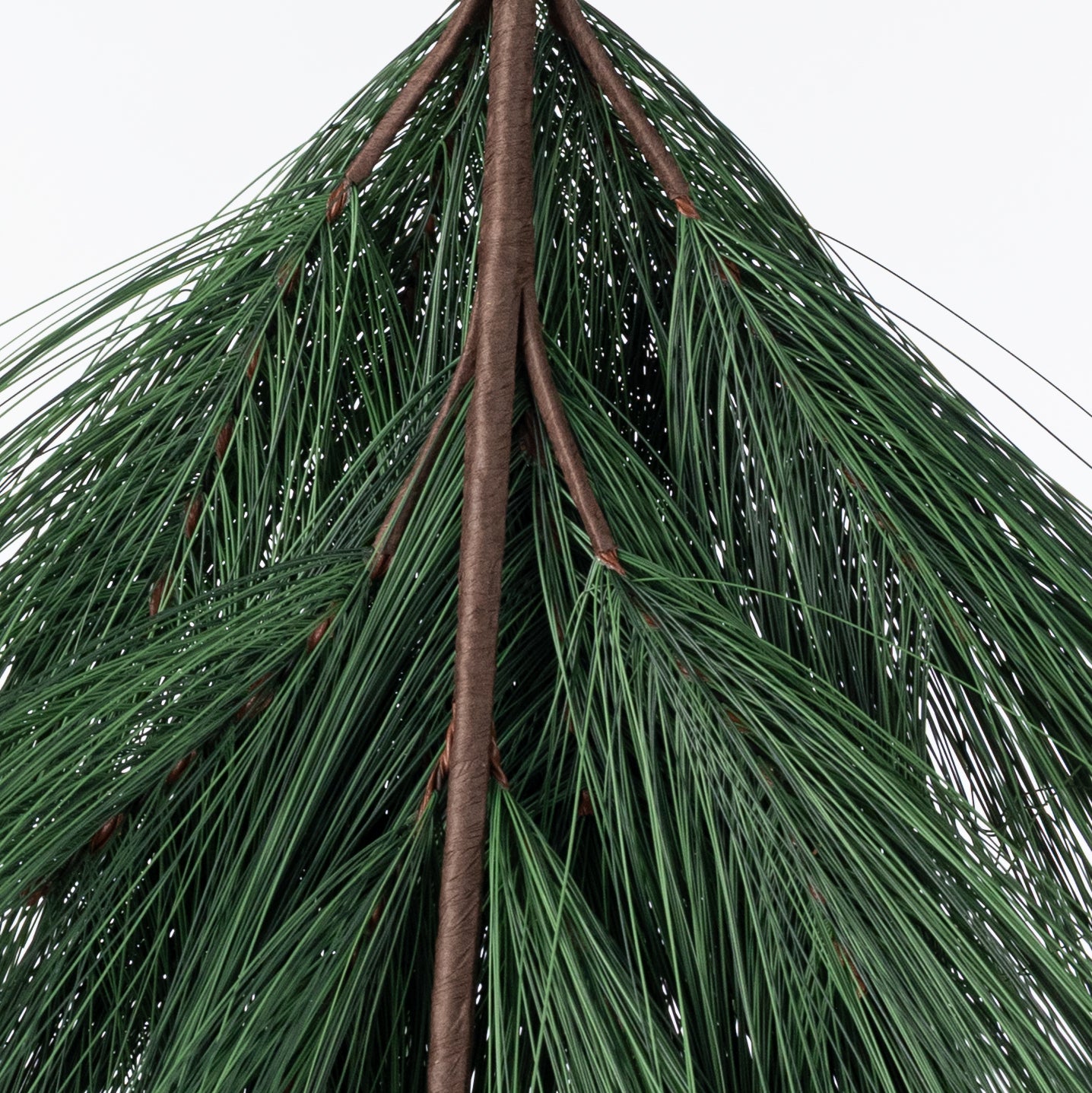 31" Jumbo Needle Pine Teardrop: Evergreen