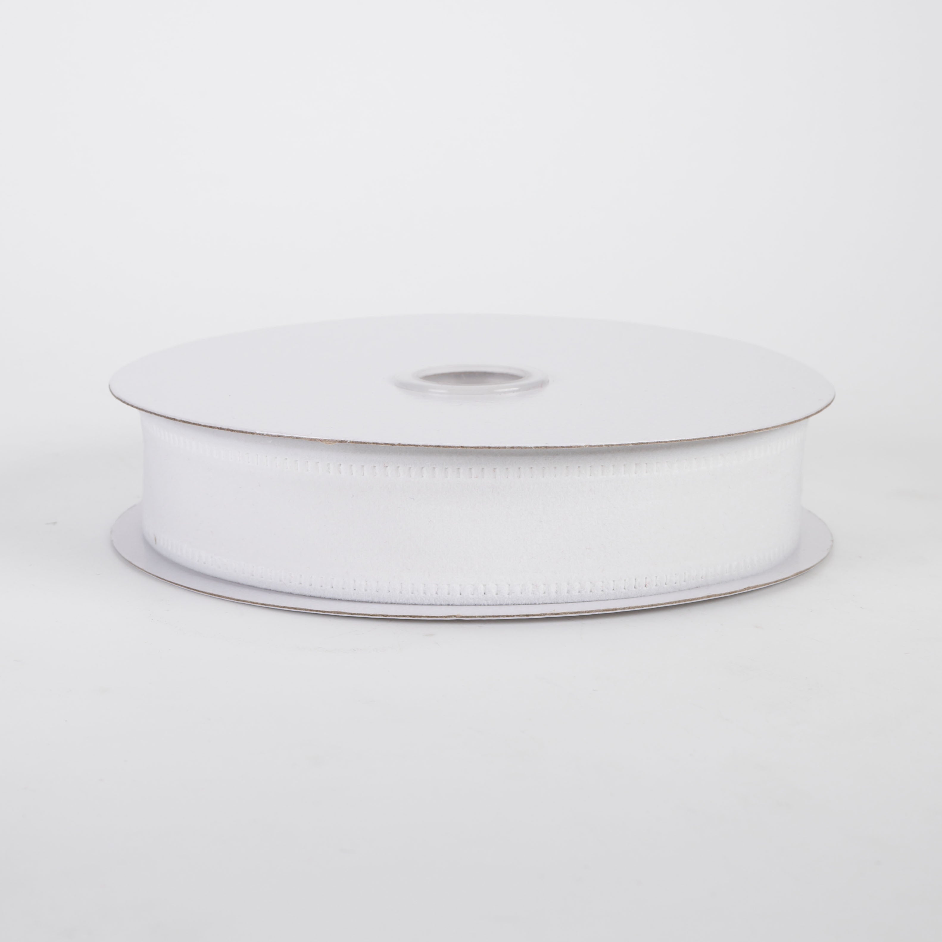 7/8" Value Velvet Ribbon: White (10 Yards)