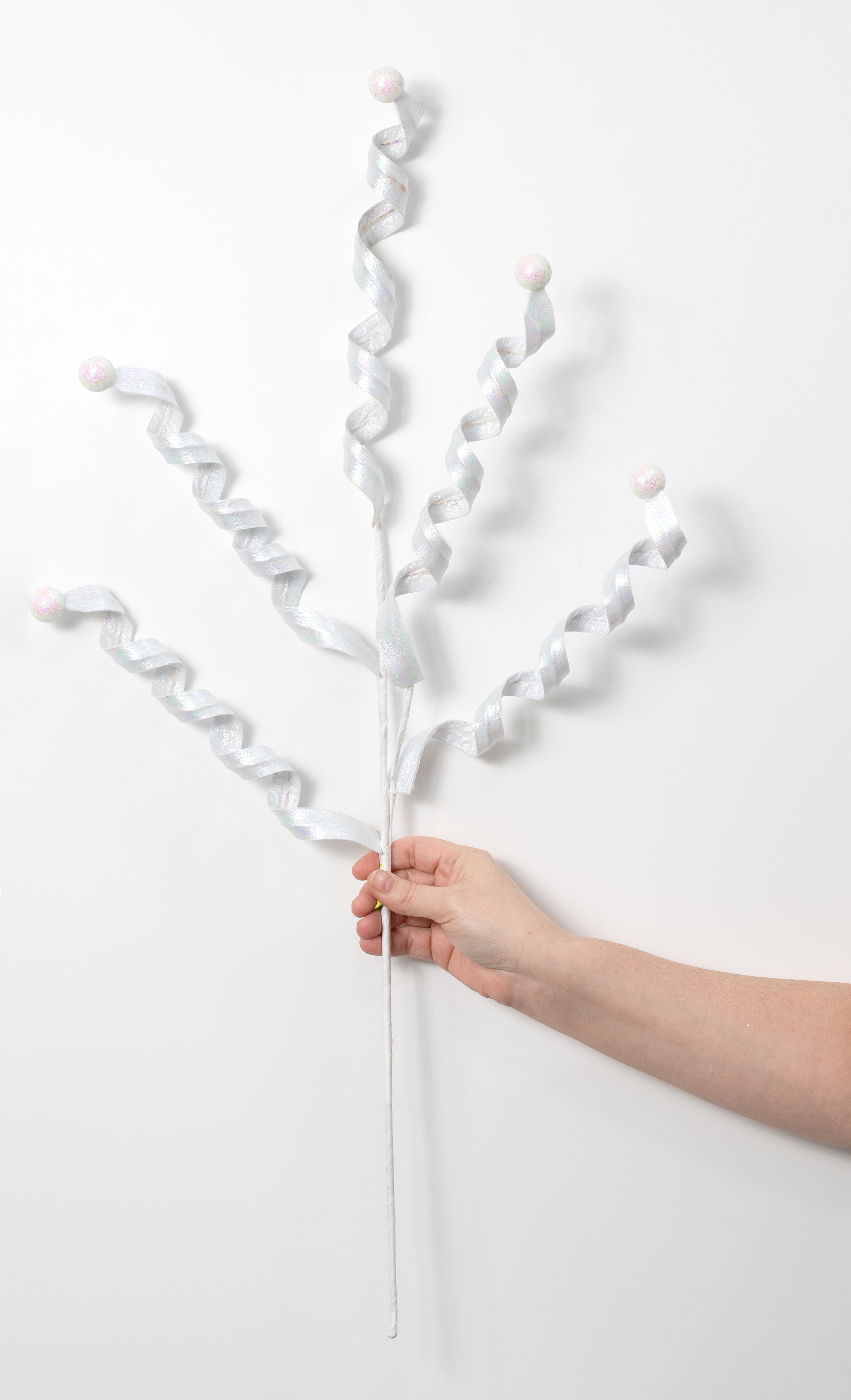 30" Glossy Frizzy Curly Ball Spray: Iridescent White