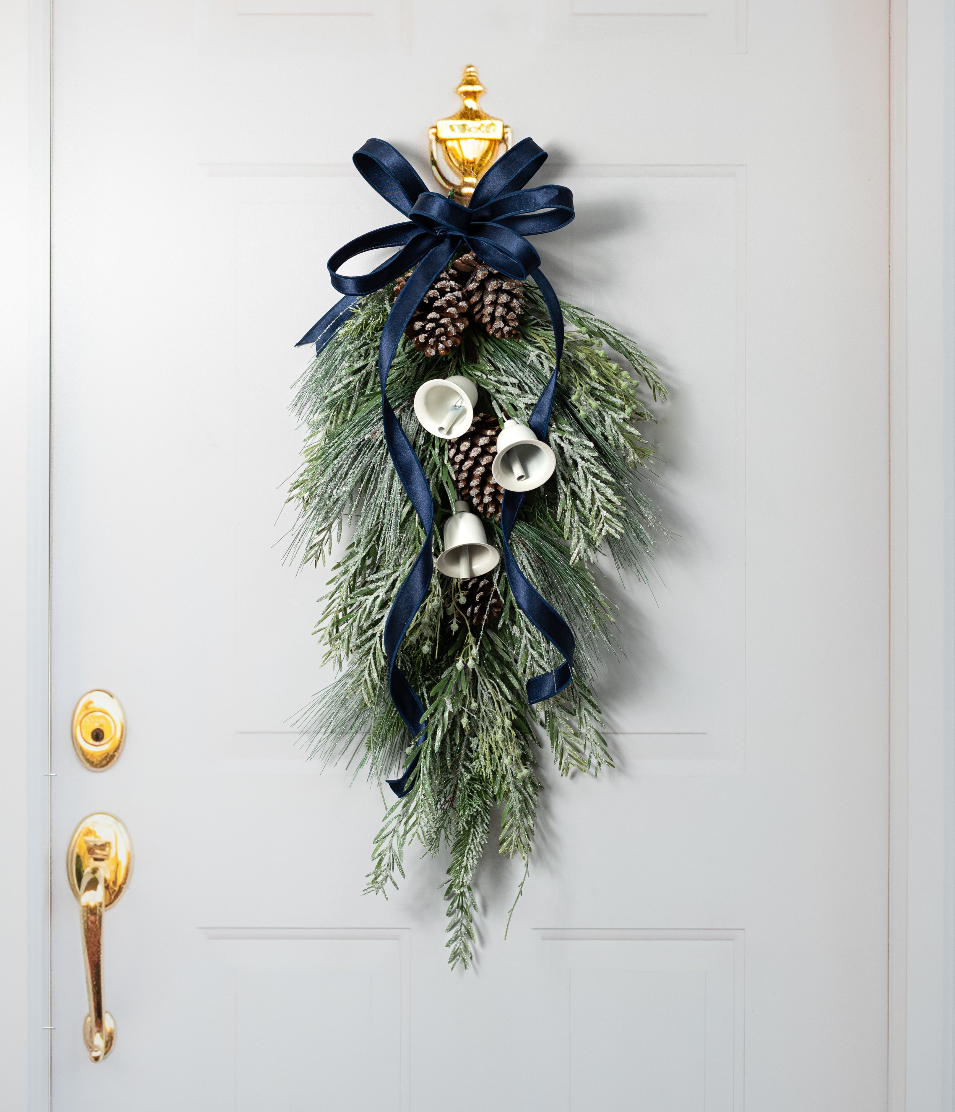 15" Hanging Cottage Bell Cluster: White