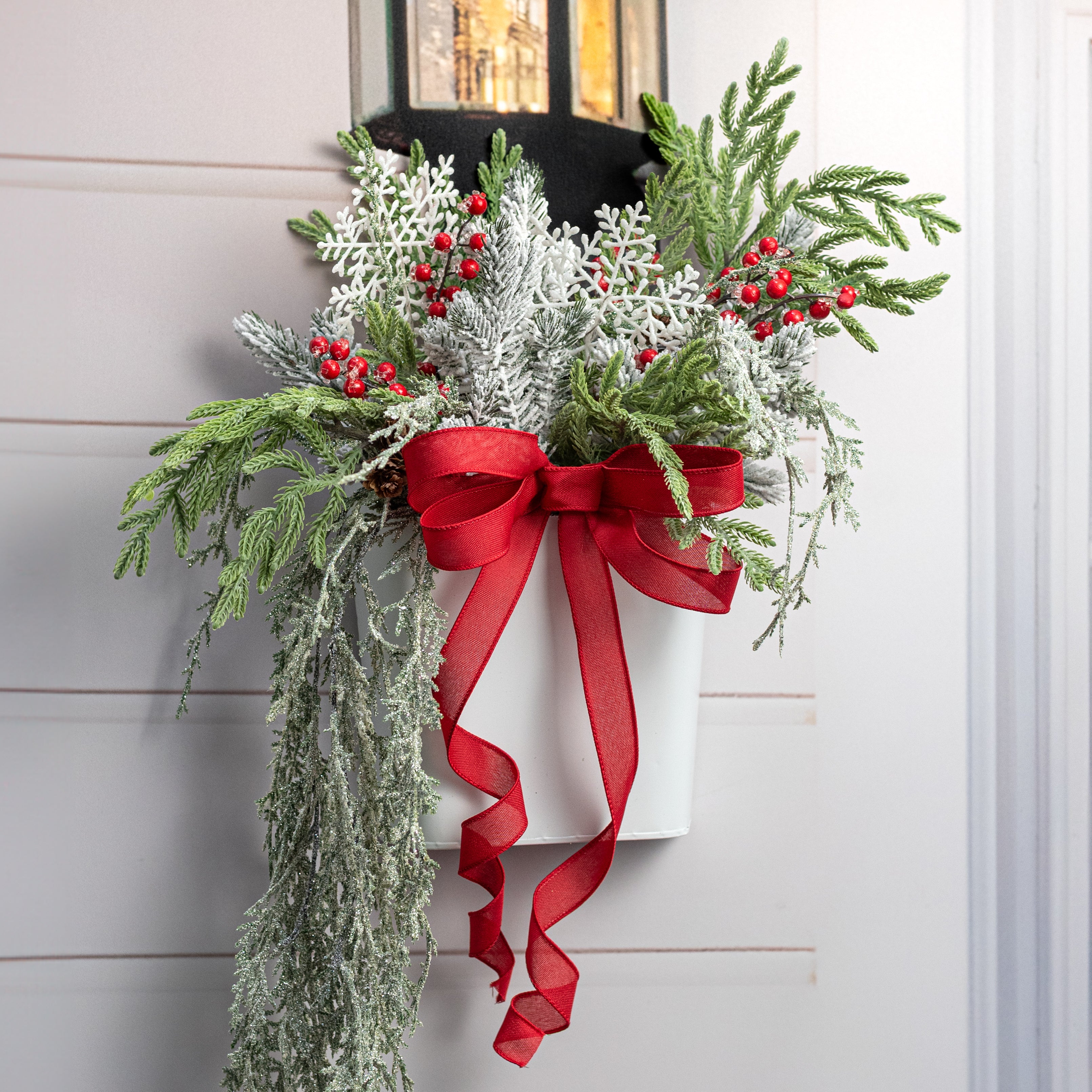 11" Metal Wall Pocket: Distressed White