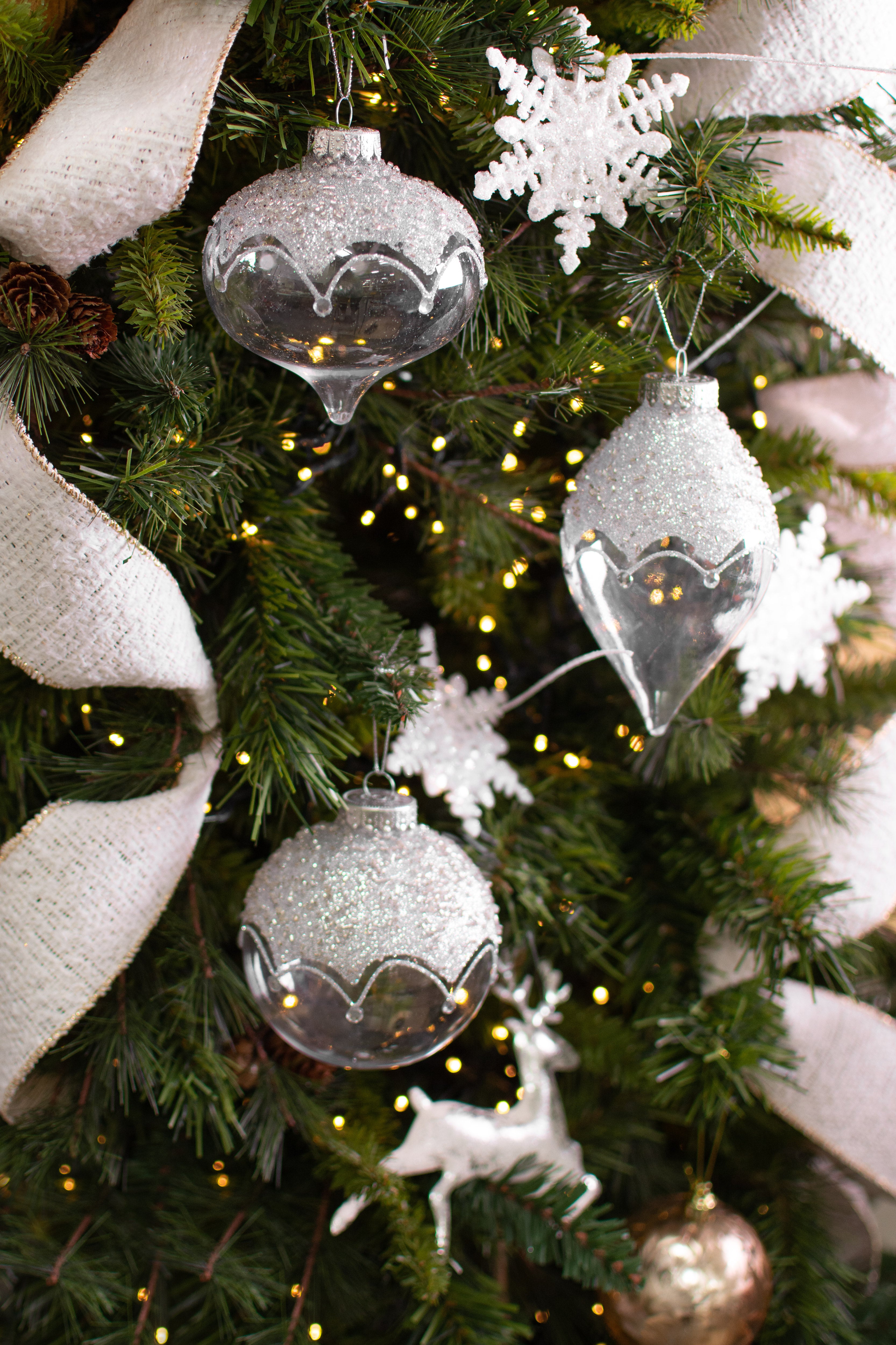 149" Twinkle Cluster Lights End-to-End w/ Timer, Warm White (360 LEDs - AC Power)