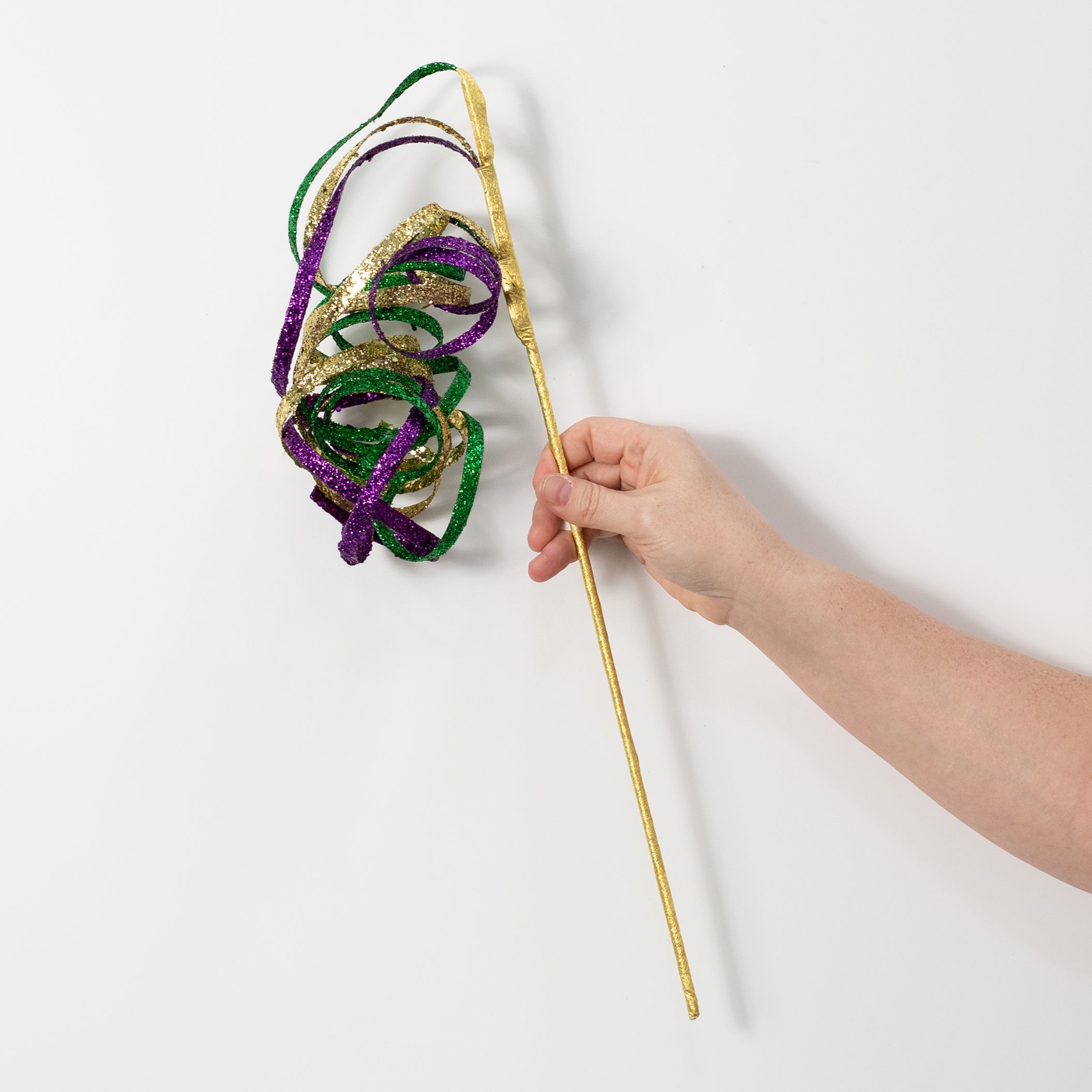 32" Curly Glitter Ribbon Spray: Mardi Gras
