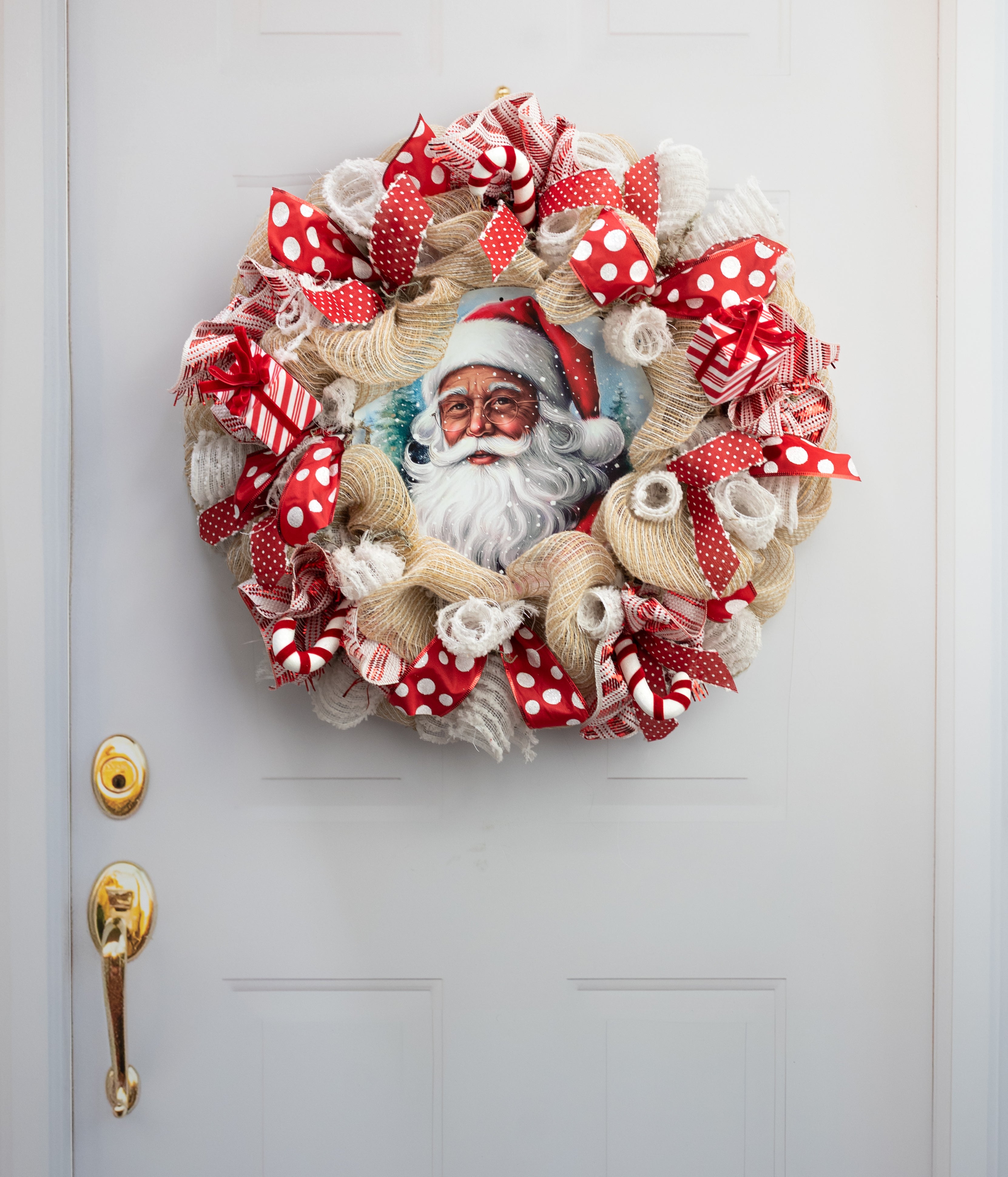 12" Round Metal Sign: Brown Santa Portrait