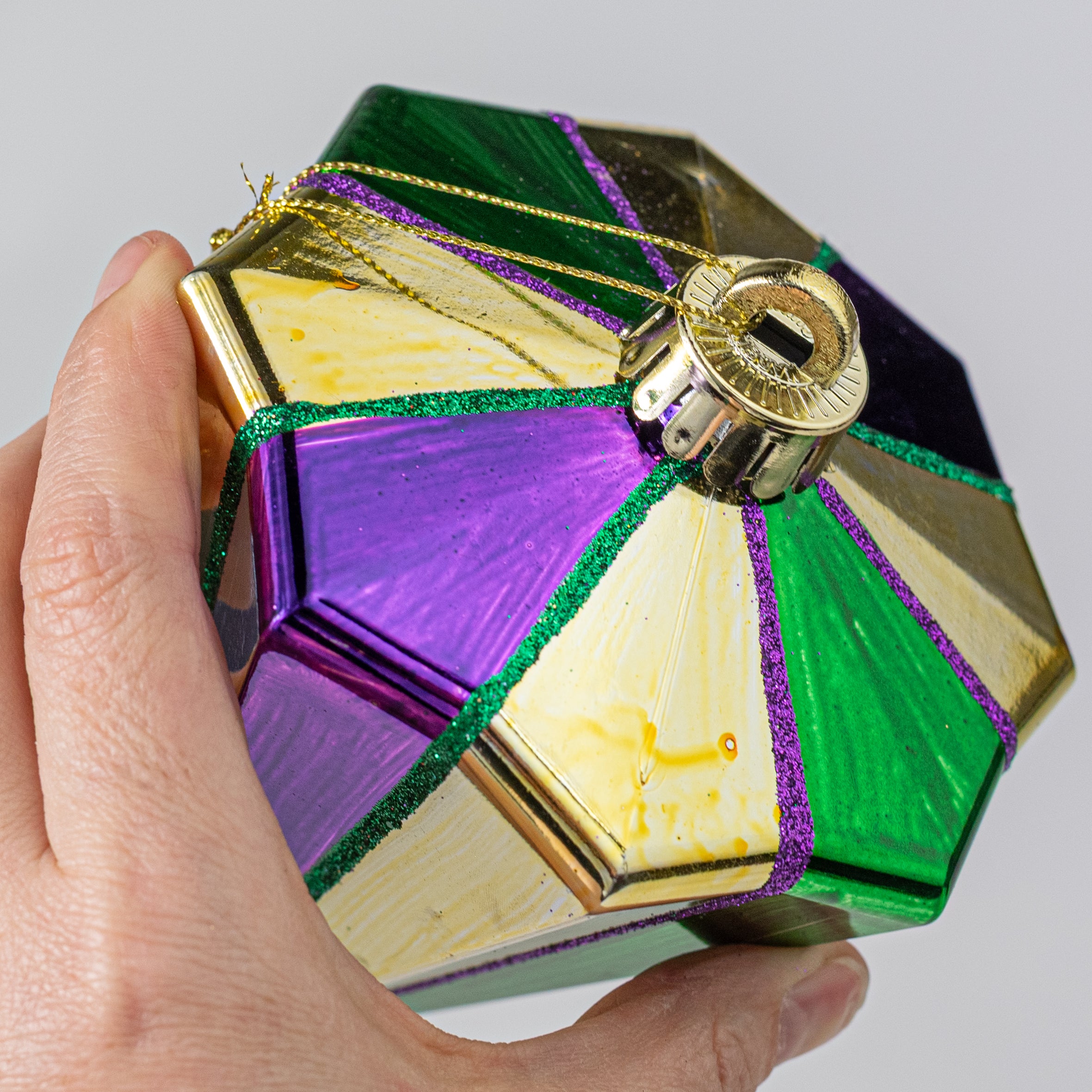150MM Painted Flat Top Diamond Ornament: Mardi Gras