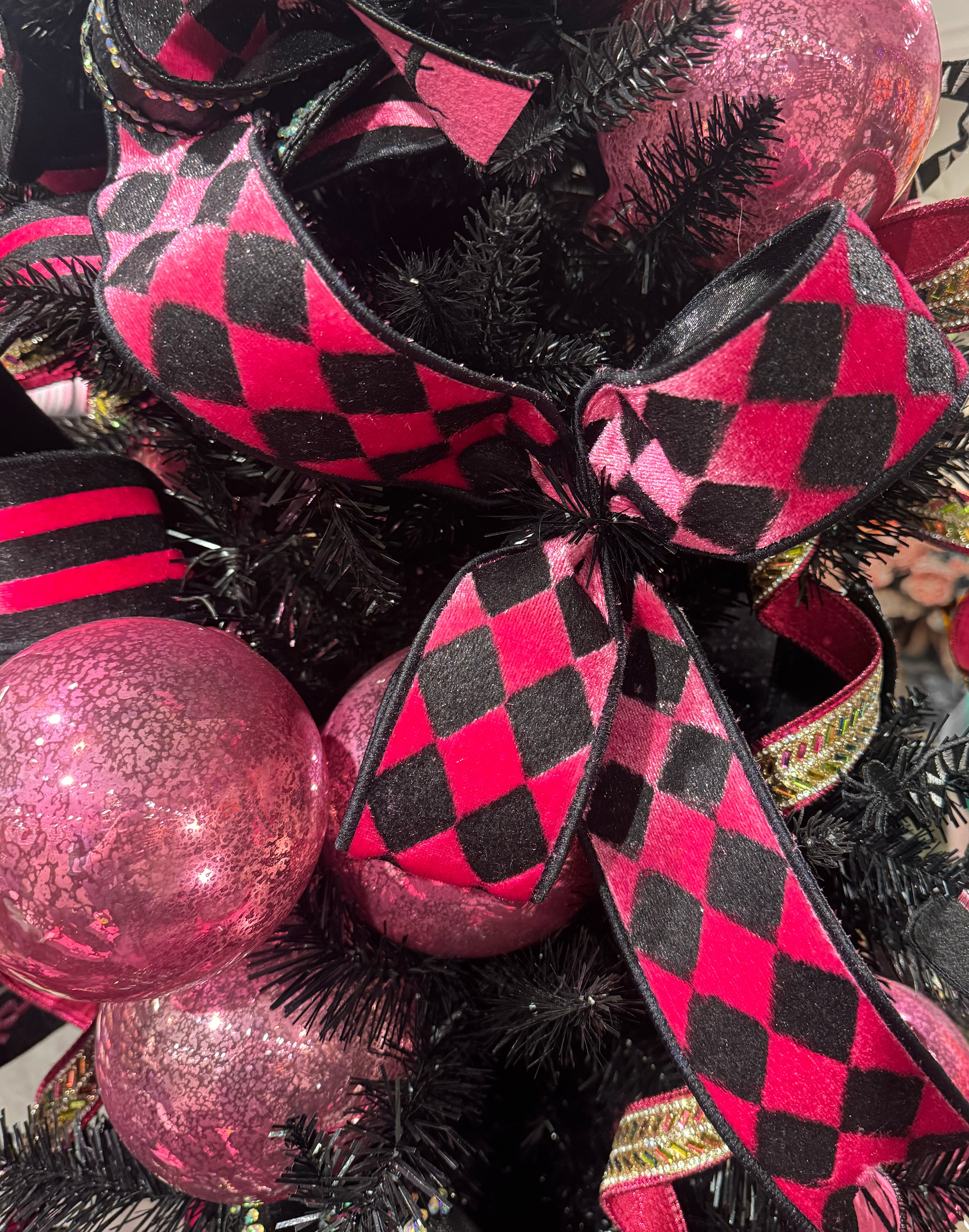 [D Stevens] 2.5" Ice Velvet Harlequin Ribbon: Pink & Black (10 Yards)