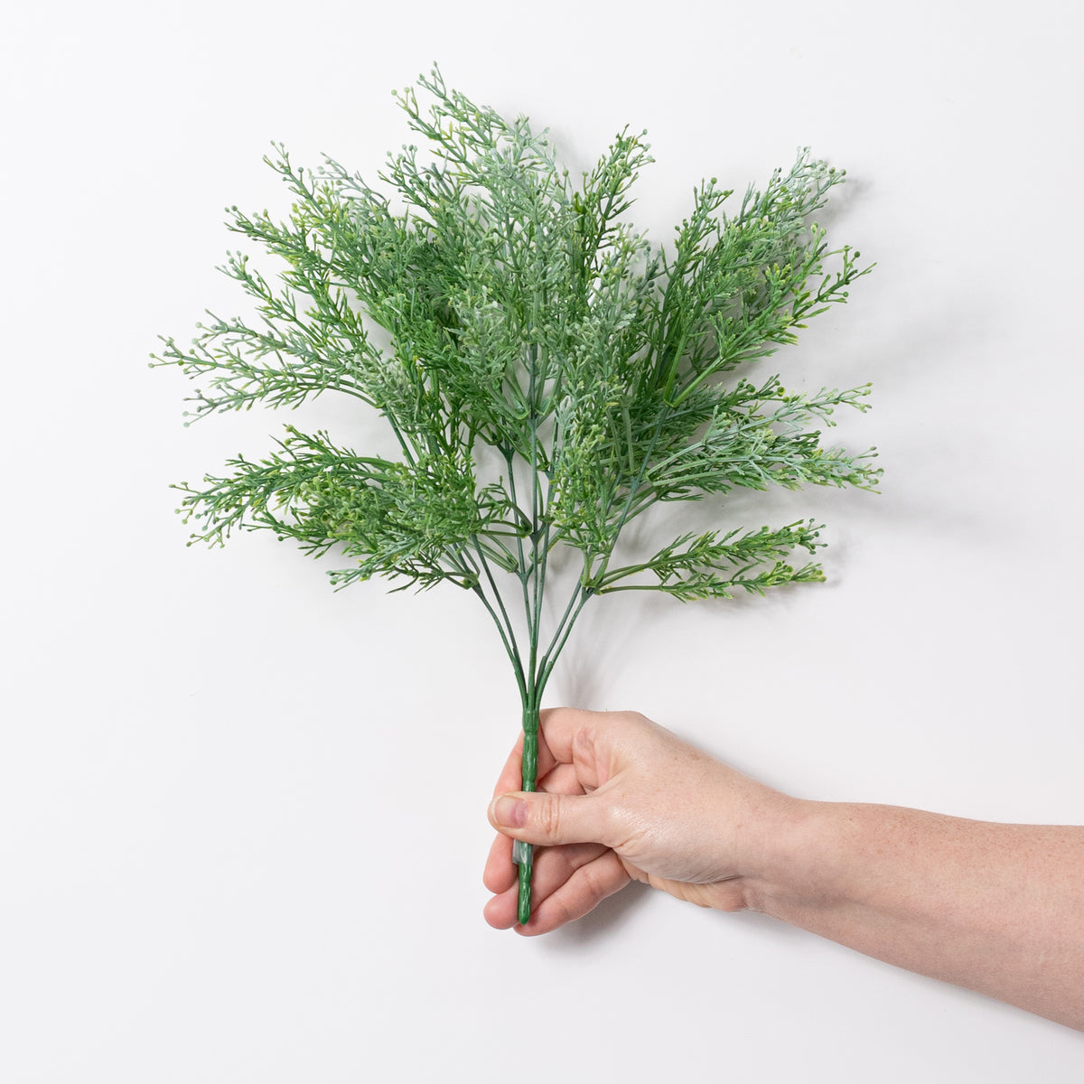 14" Seeded Grass Bush: Dusty Green (7 Stem)