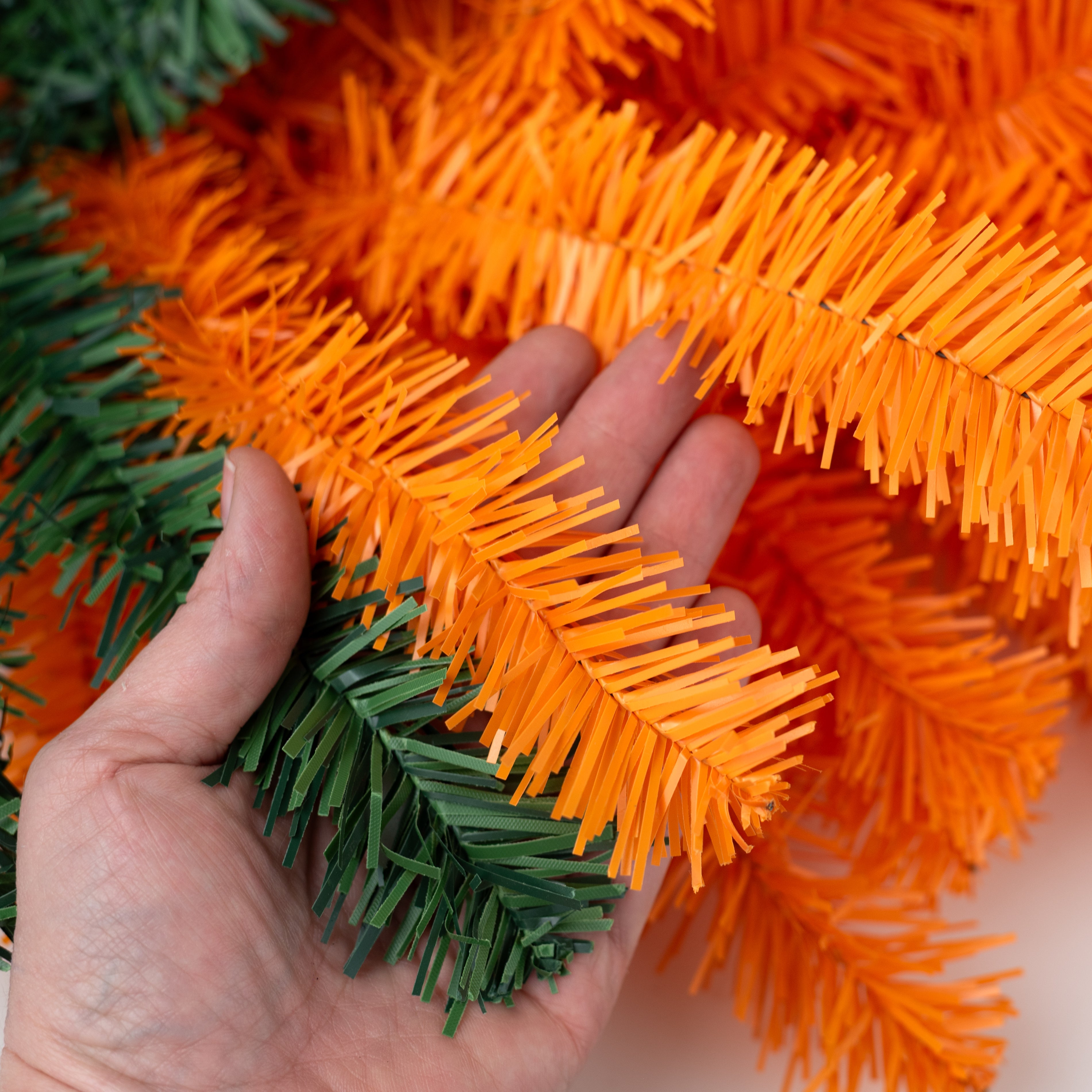 36" Teardrop Swag: Orange & Green Carrot (90 Tips)