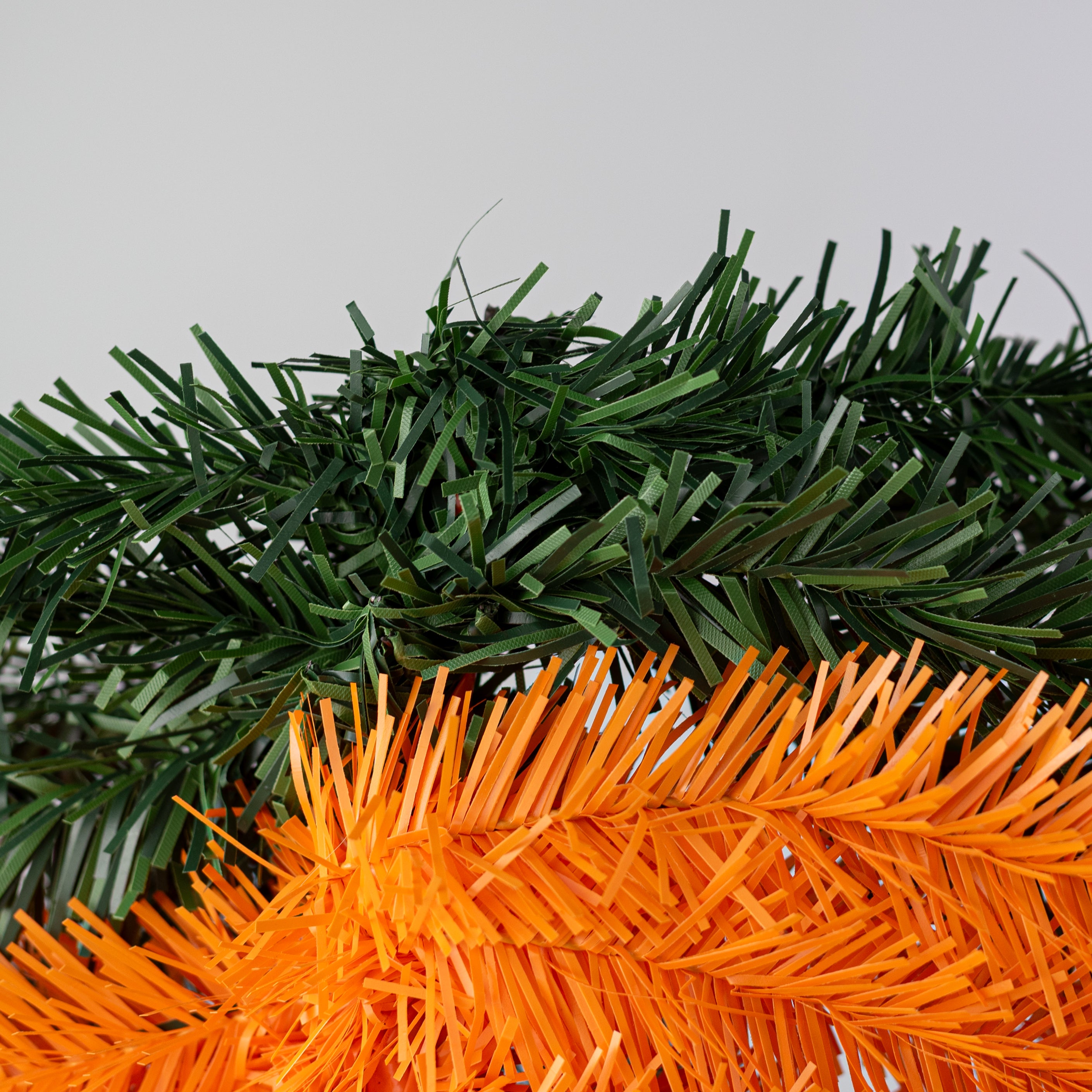 36" Teardrop Swag: Orange & Green Carrot (90 Tips)