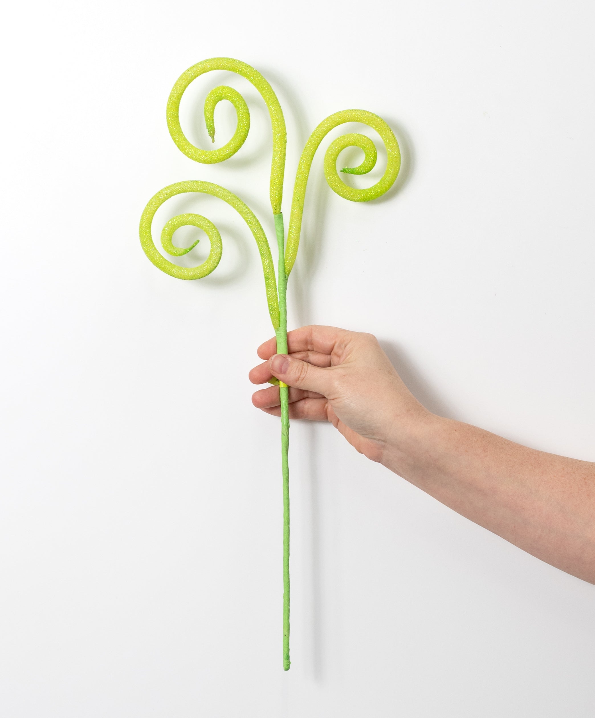 18" Glitter Tube Curly Pick: Iridescent Green