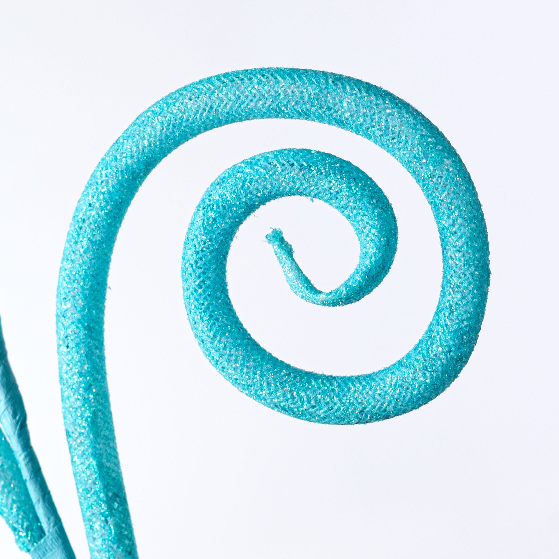18" Glitter Tube Curly Pick: Iridescent Aqua Blue