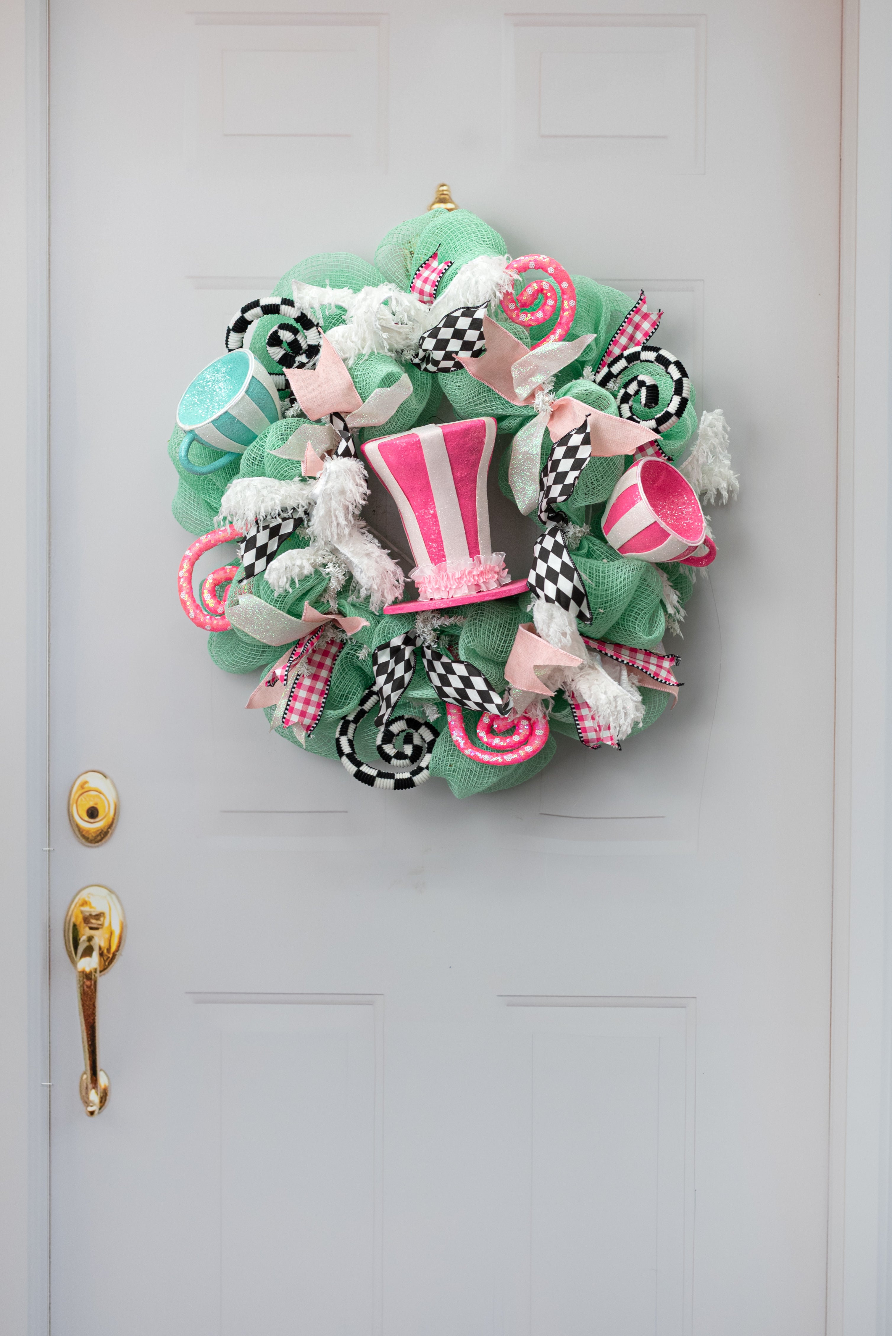 7.5" Striped Glitter Top Hat Decor: Hot Pink