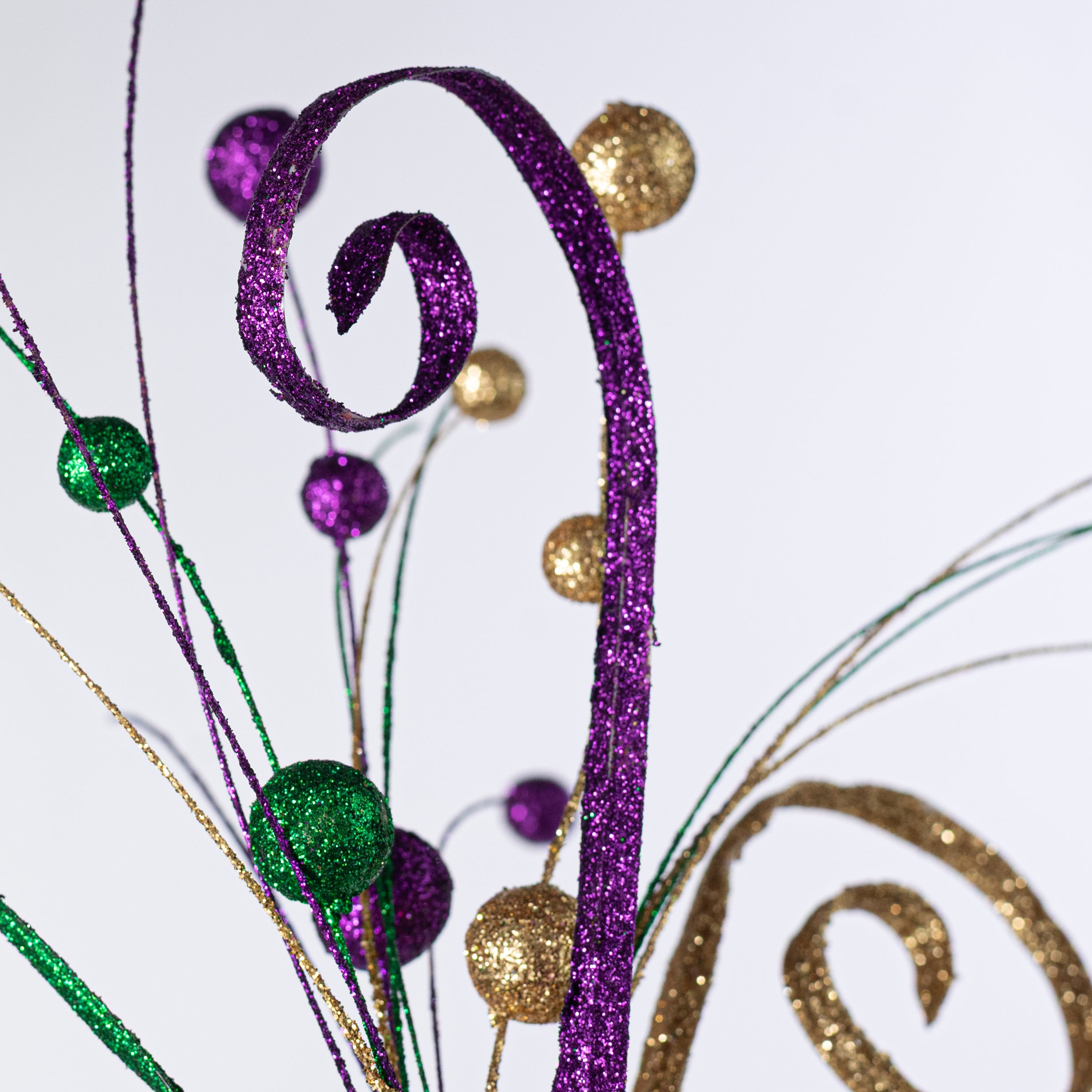 18" Balls & Curls Pick: Mardi Gras