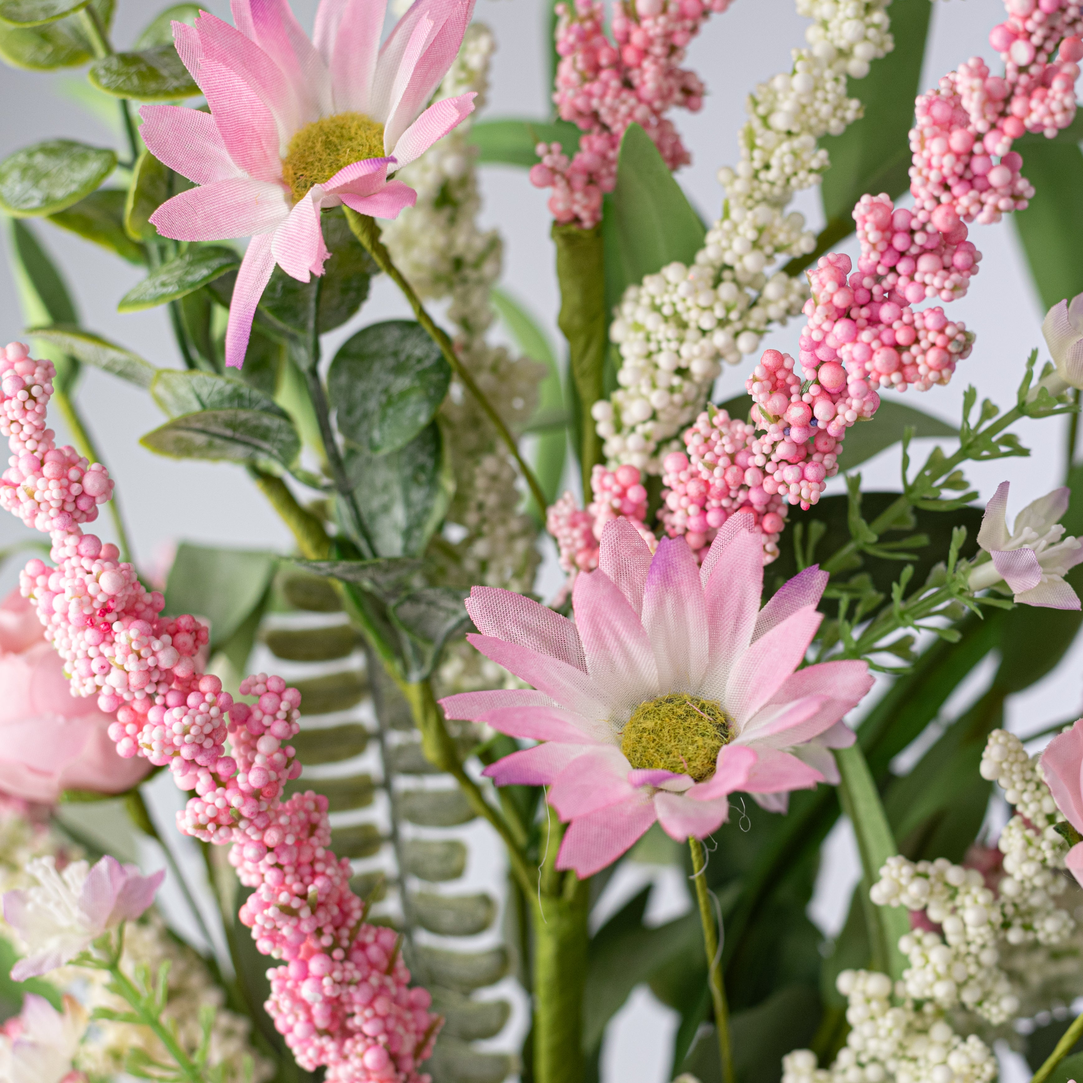 18" Mixed Heather & Daisy Bush: Pink