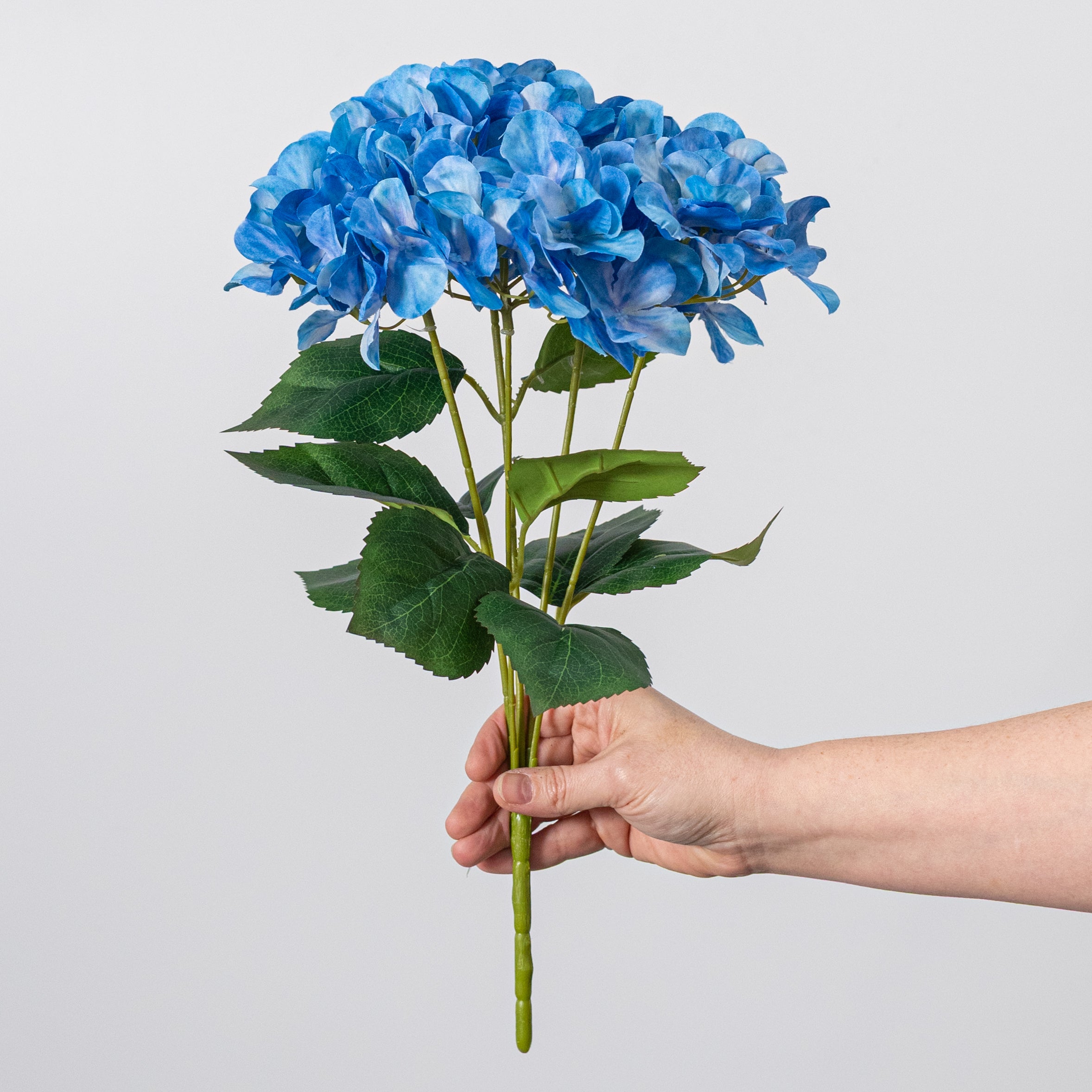 16" Fabric Hydrangea Bush: Blue (5 Stem)