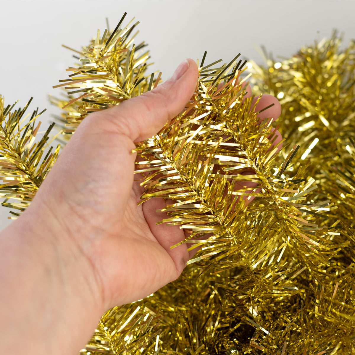 30" Pine Teardrop Swag: Metallic Gold (70 Tips)