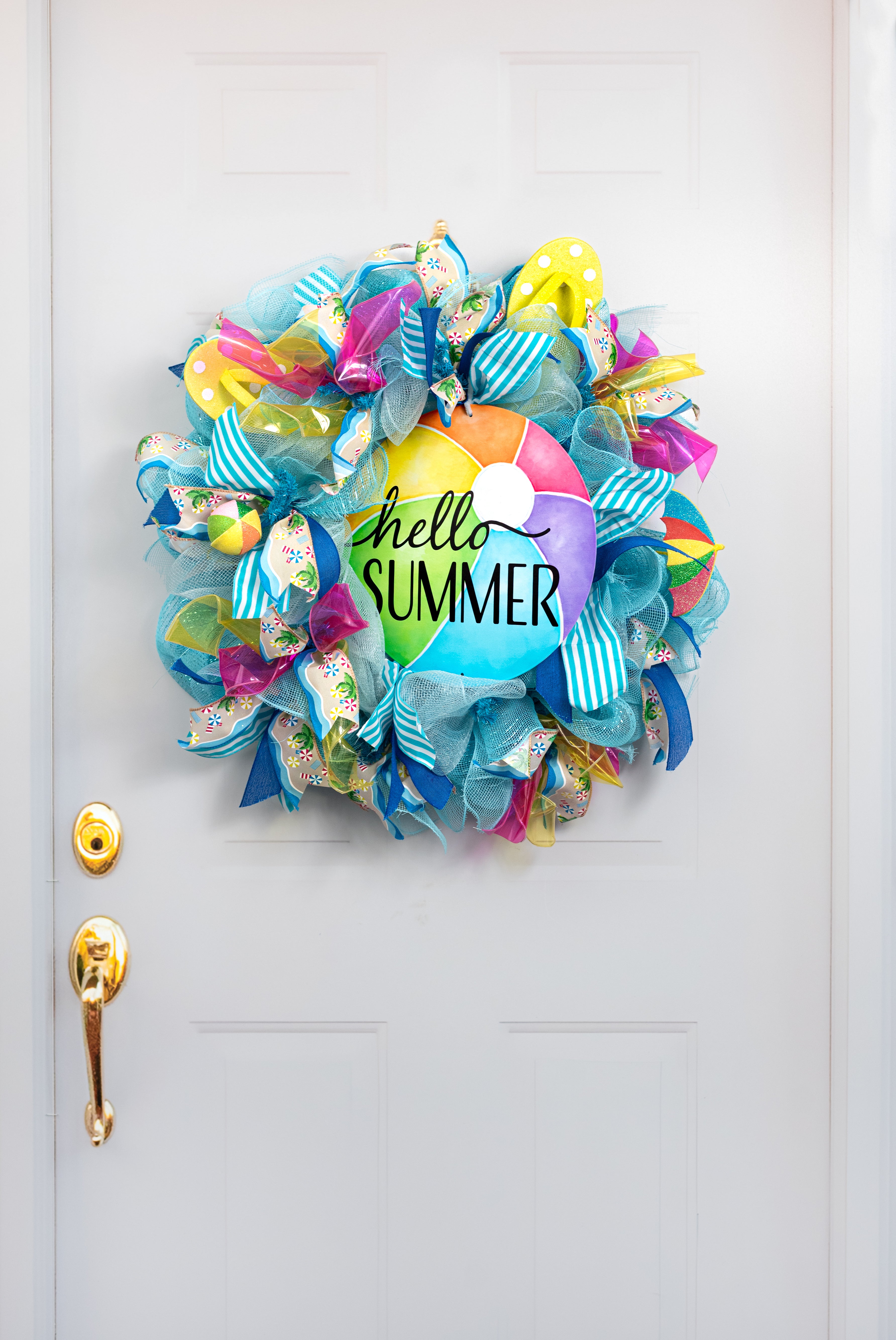 12" Round Metal Sign: Hello Summer Beach Ball