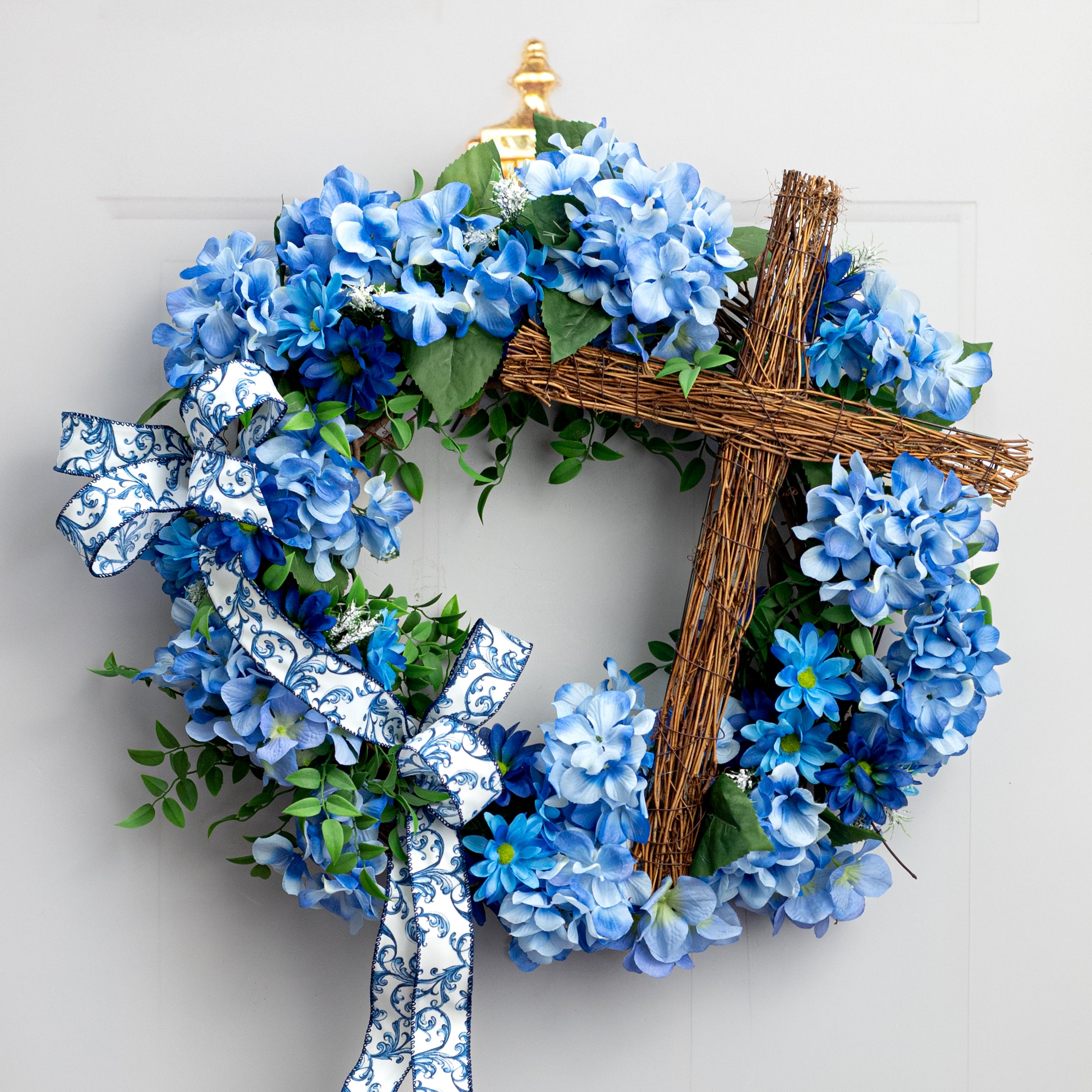 18" Rattan Twig Cross: Natural