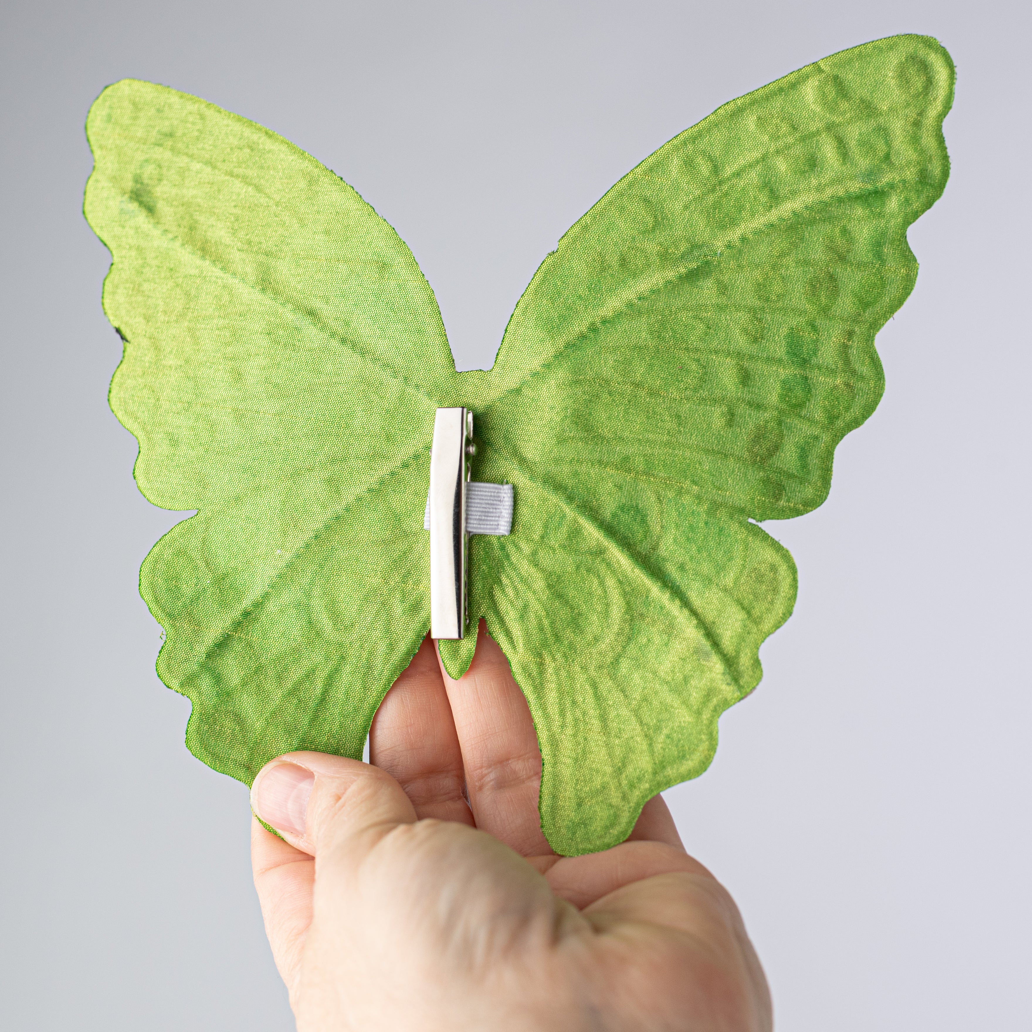 [D Stevens] 6" Embroidery Butterfly Clip: Pastel Moss Green